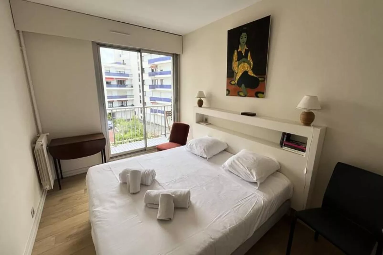 Superbe Appartement Avec Balcon, Garage, 3ch, &agrave; 5min De La Plage-Bedroom