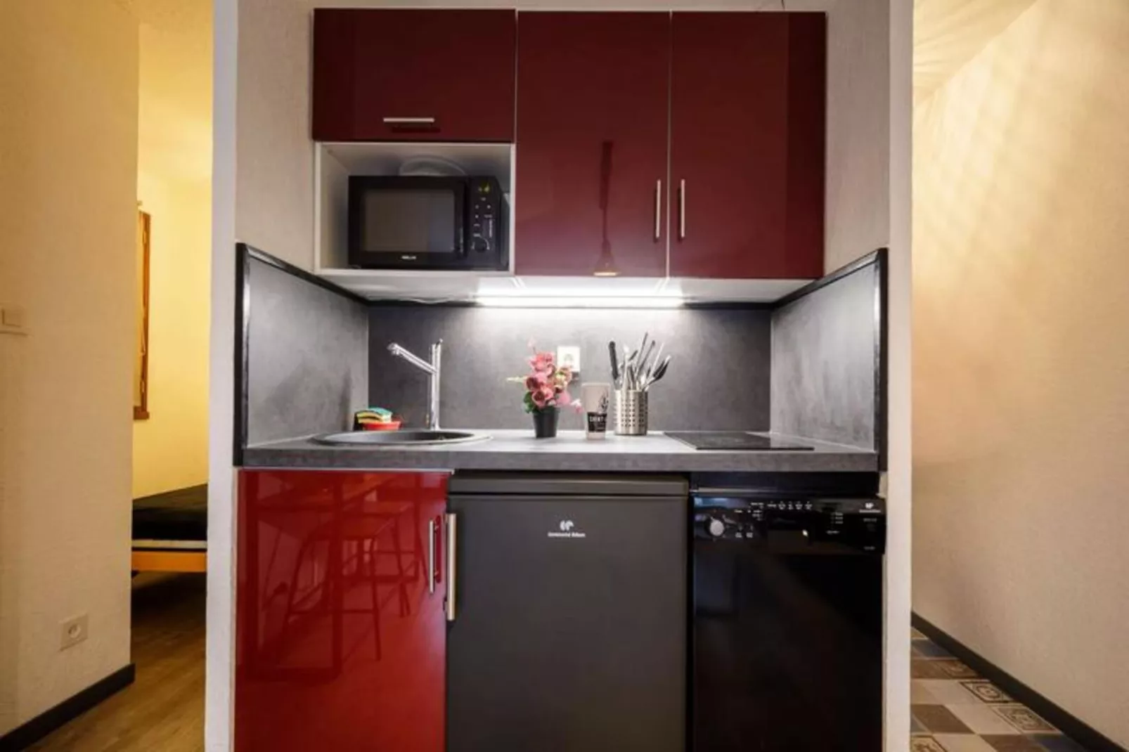 Résidence Clos Mirabelle-Kitchen