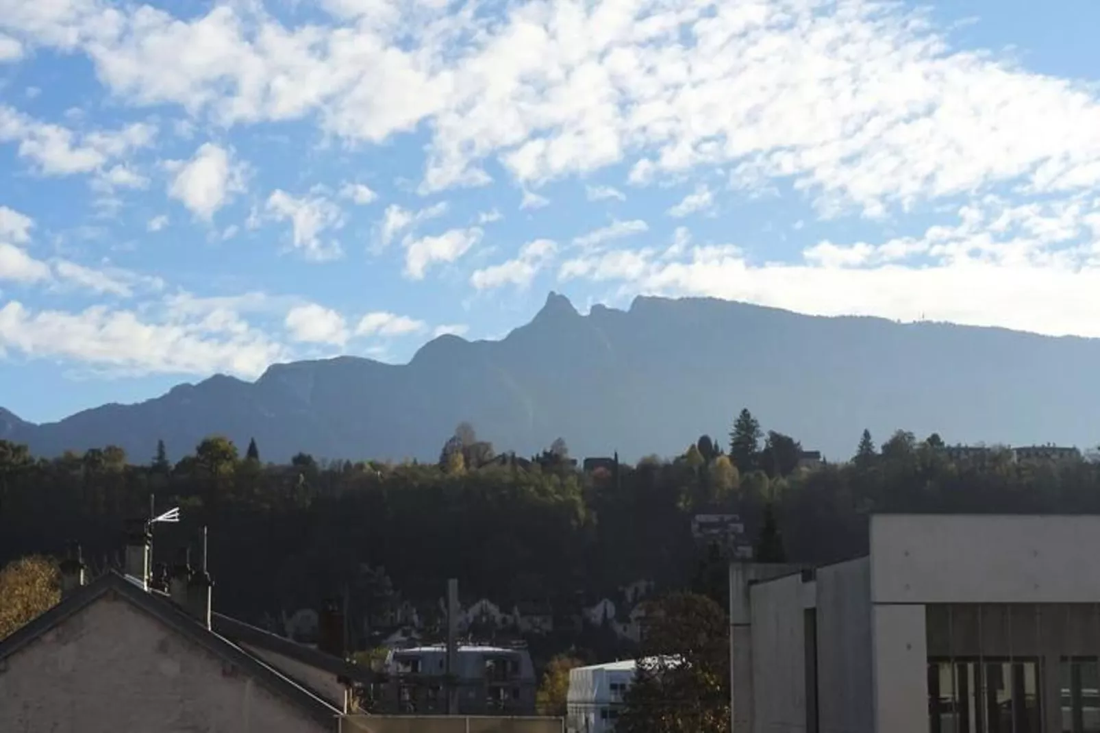 Résidence Le Comte Vert-View in summer