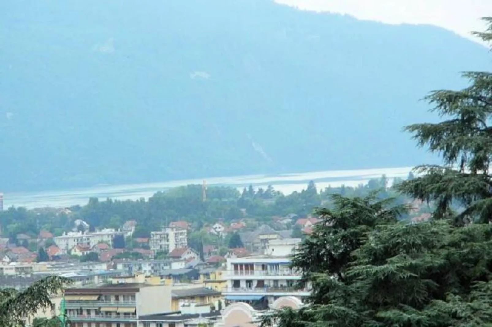 Residence Albion-Areas within 5km in summer