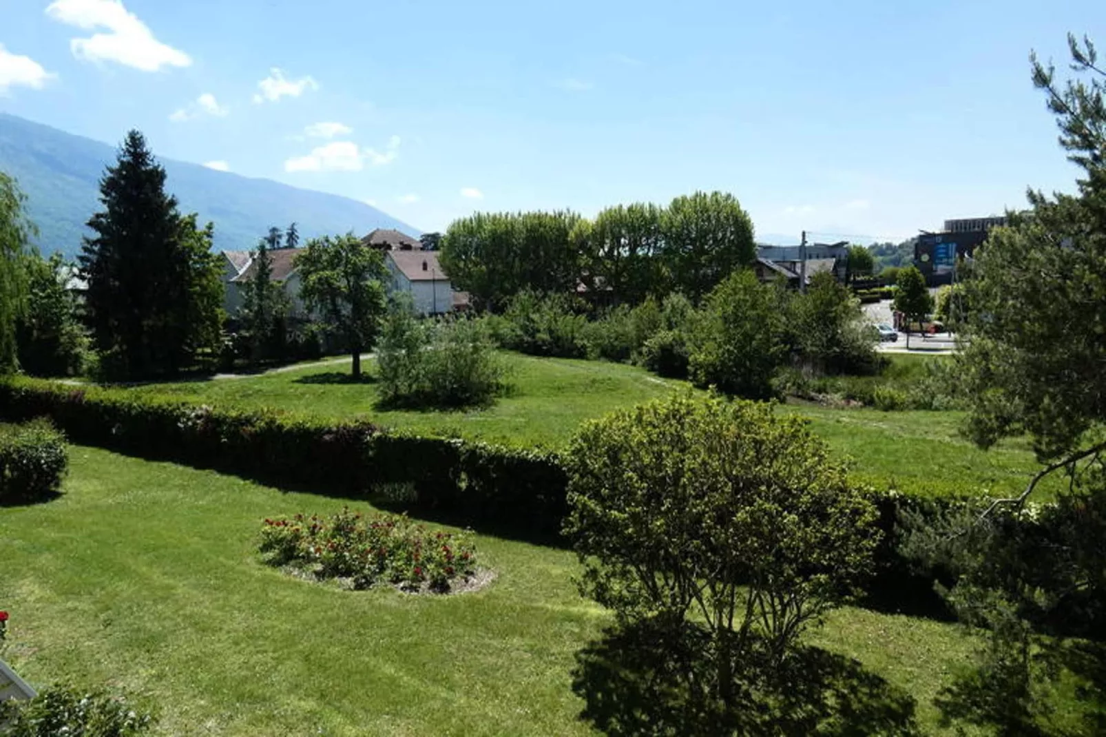 Residence L'alize-Jardins en été