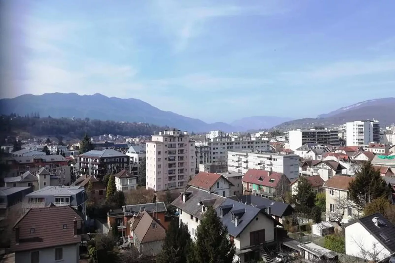 Résidence Montcalm D-View in summer