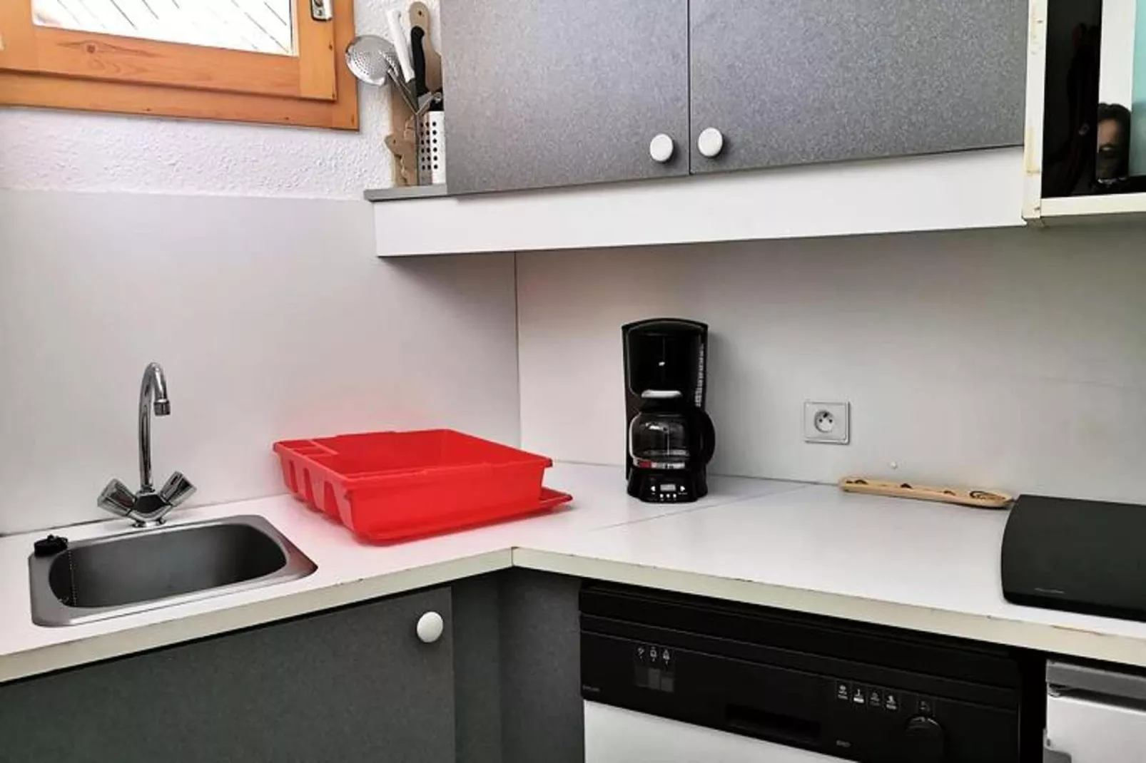 Résidence Camarine-Kitchen