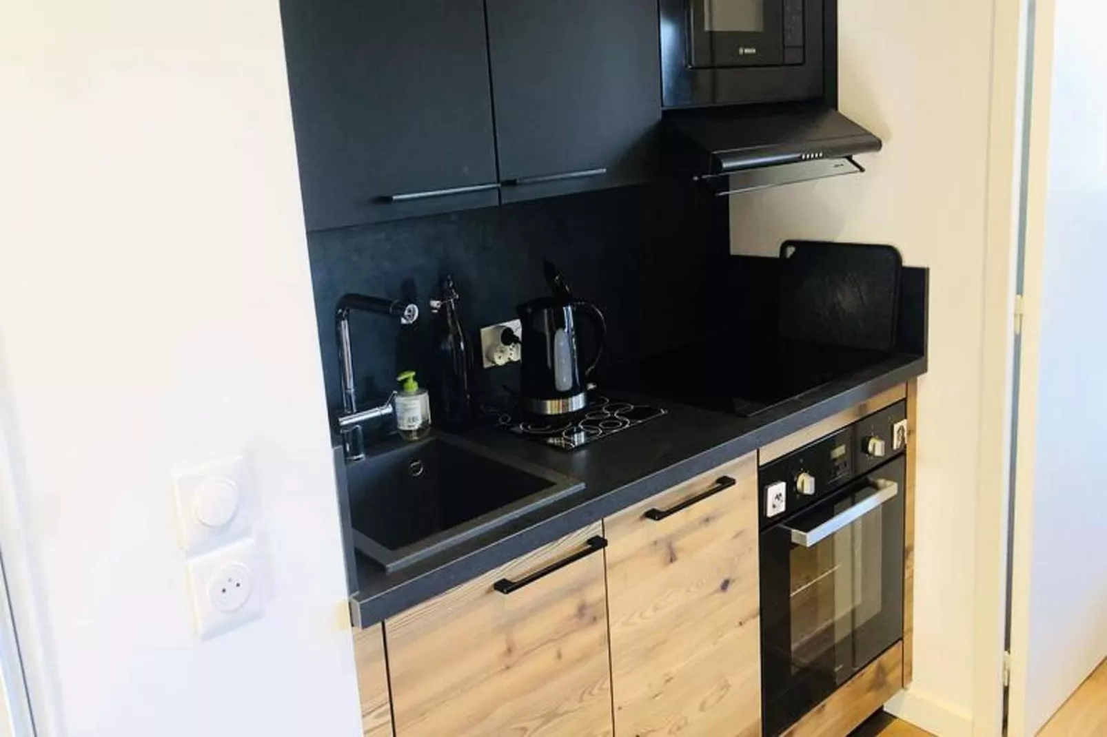 Résidence Camarine-Kitchen