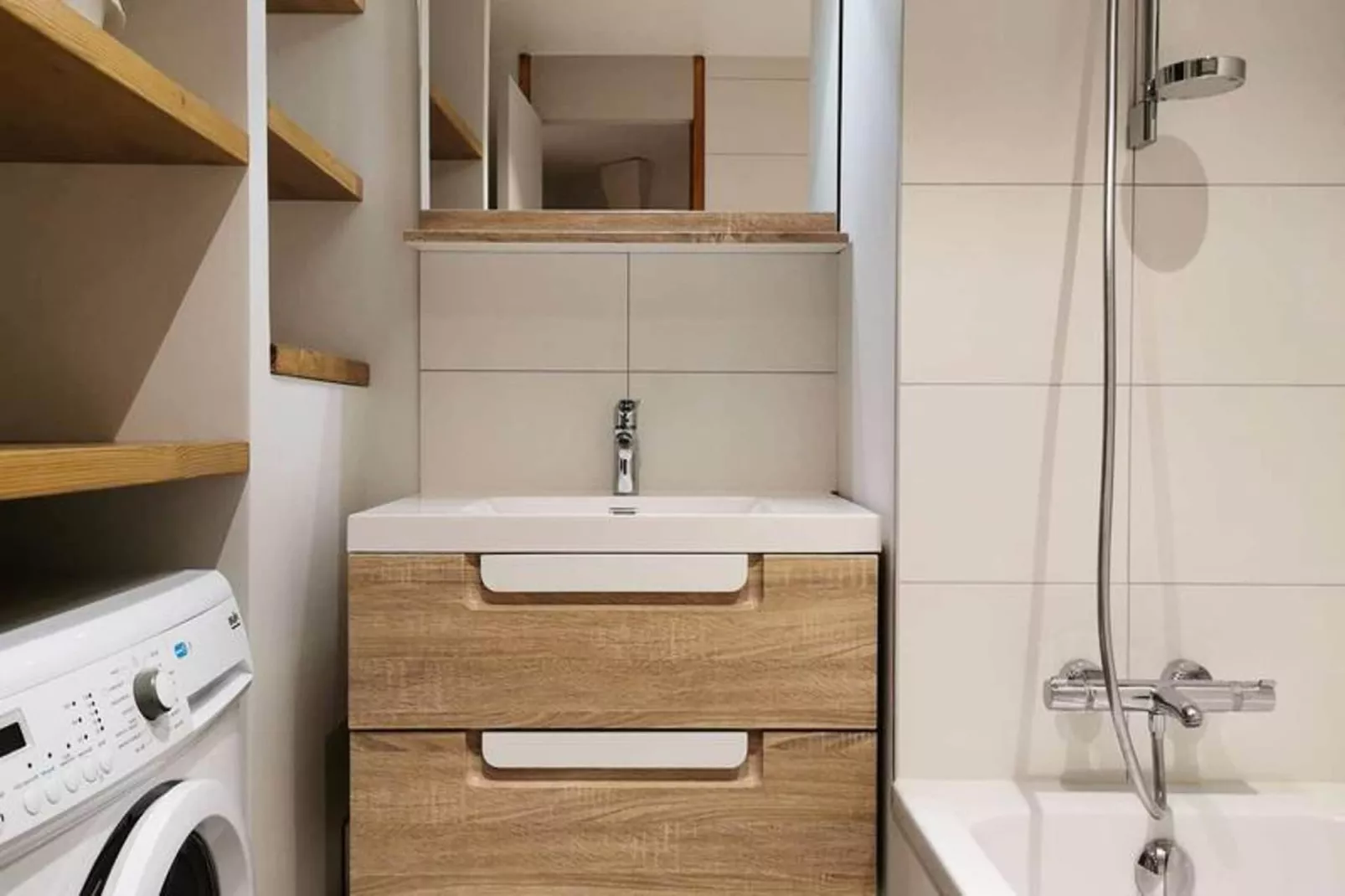 Résidence Lauziere Dessous-Badezimmer