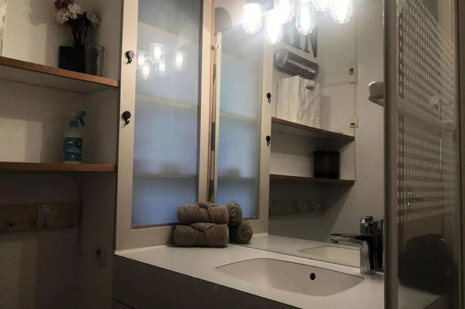 Résidence Marches-Bathroom