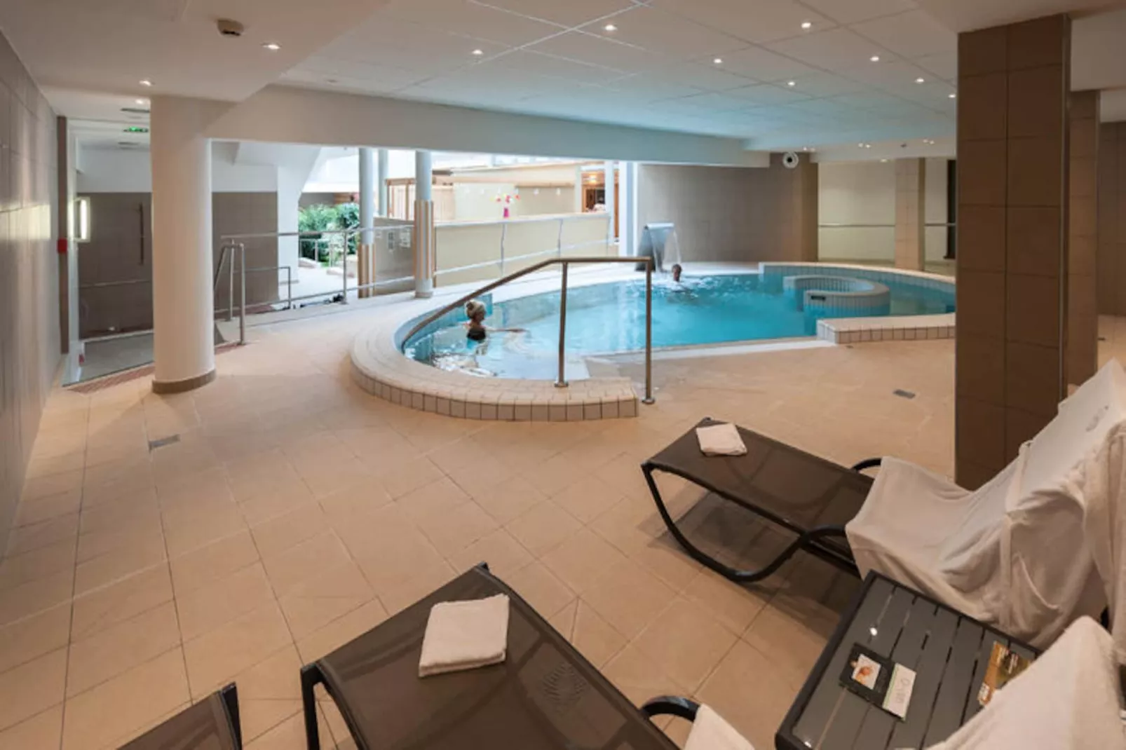 Suite Hôtelière Radiana***-Image-tags.