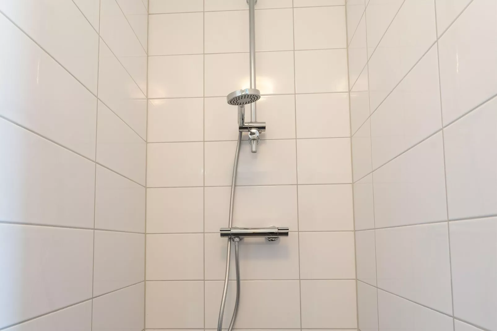 De Scholekster Huis Nr 14-Bathroom
