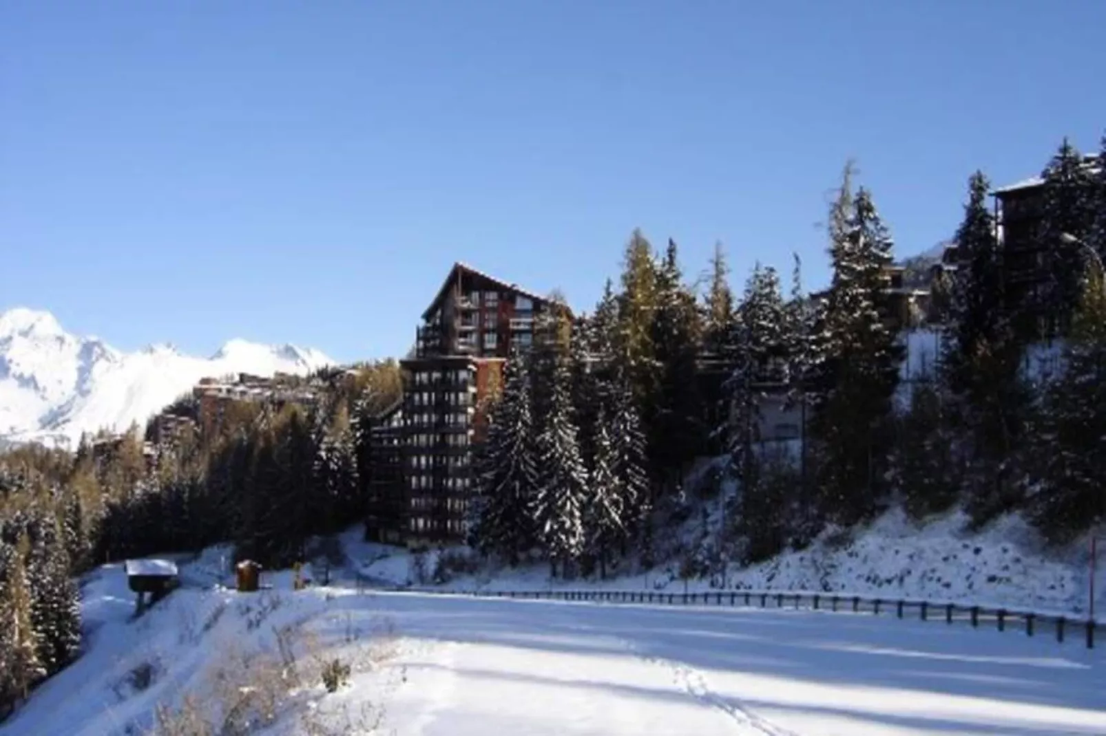 Résidence Ruitor Arc 1800 - Area within 1km in winter