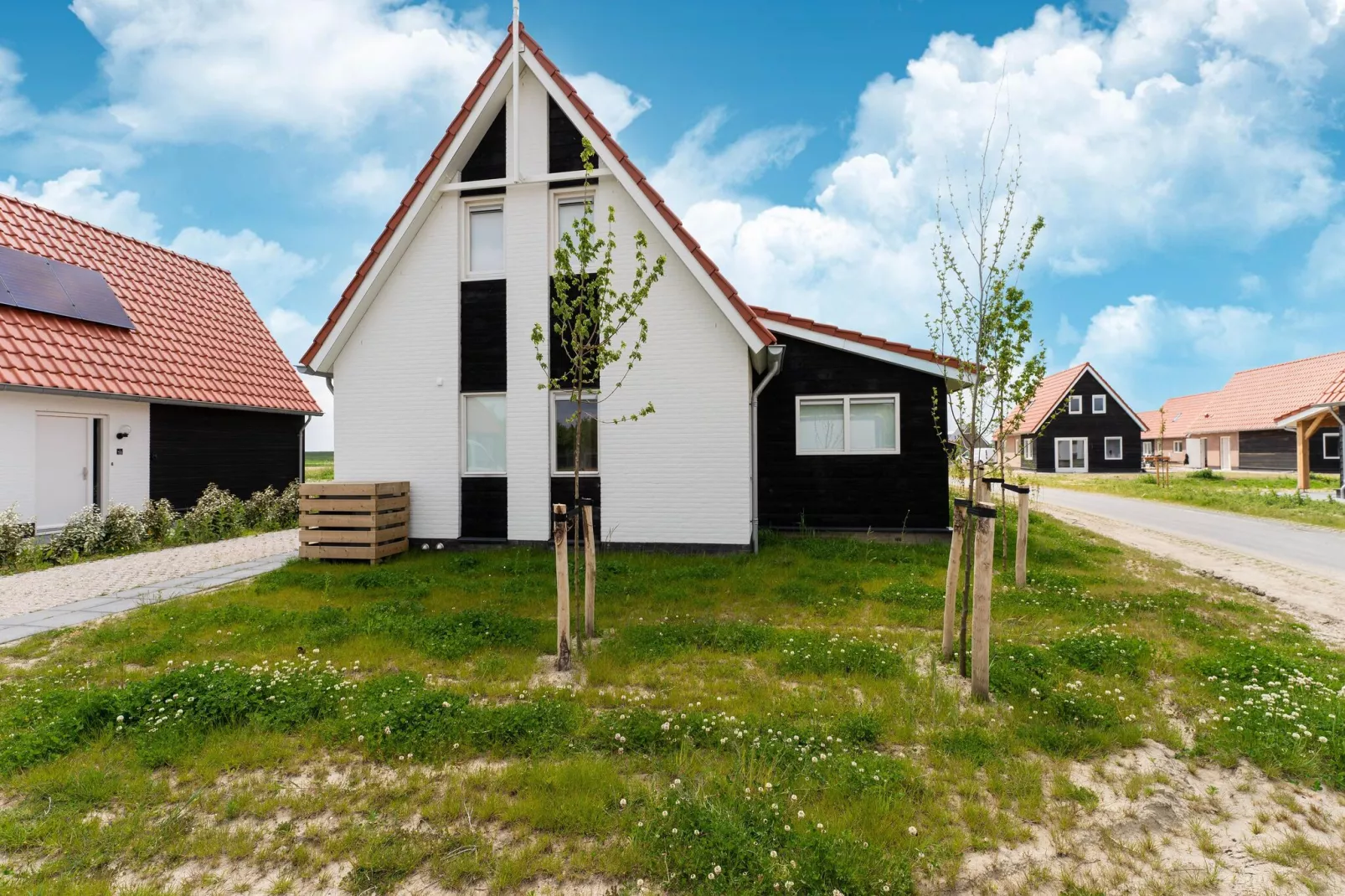 De Scholekster Huis Nr 14-Gardens summer