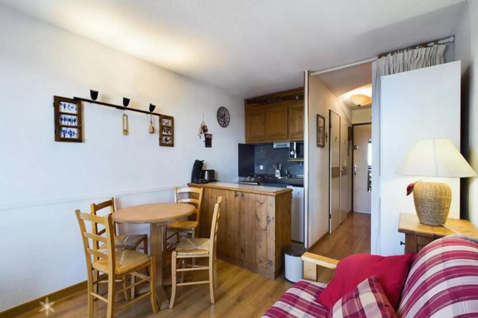 Résidence Bouquetins A-Exterior in summer