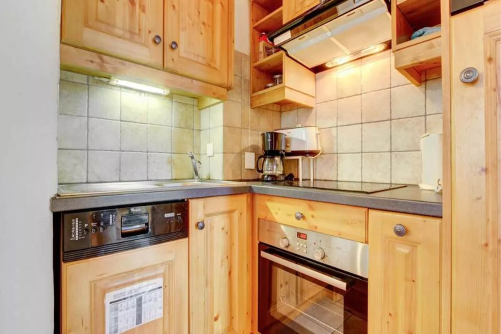 Résidence Le Lodge-Kitchen