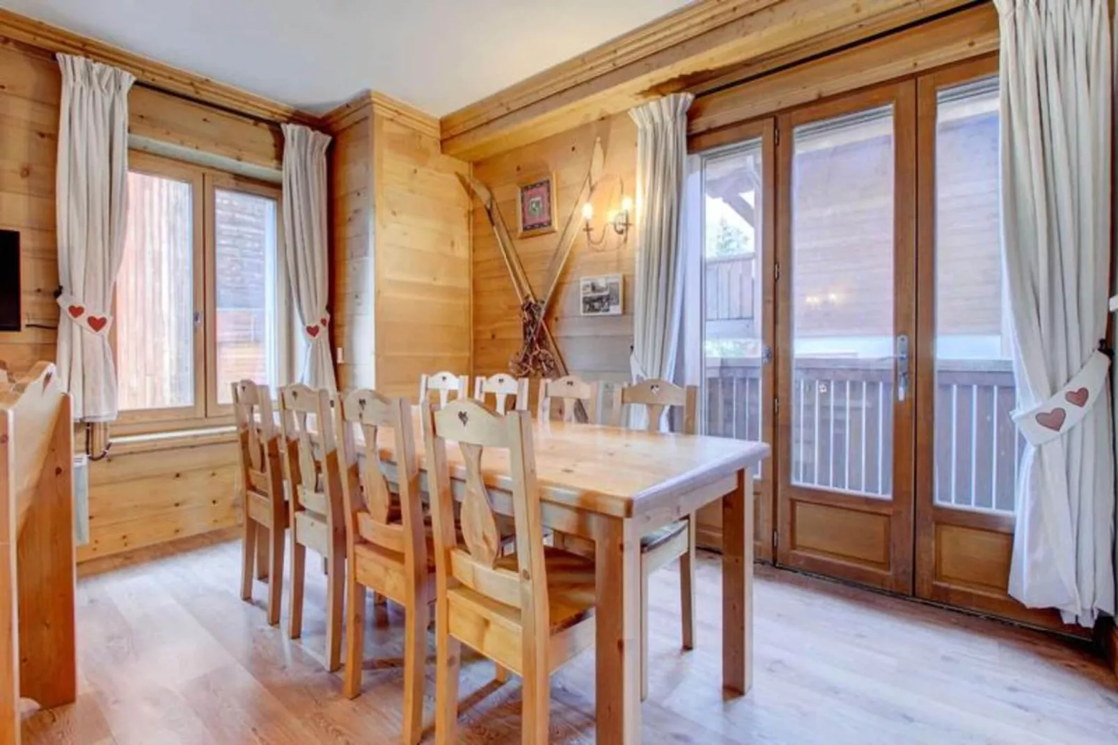 Résidence Le Lodge-Salle à manger