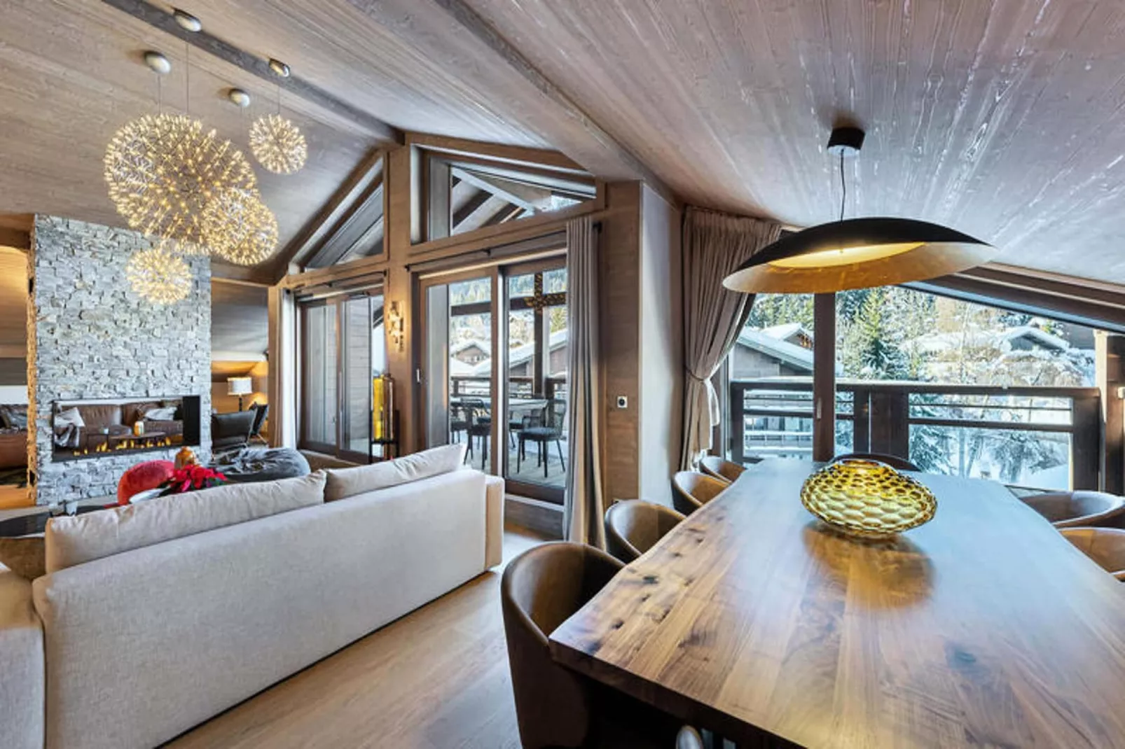 Résidence Stallion D-Exterior in summer