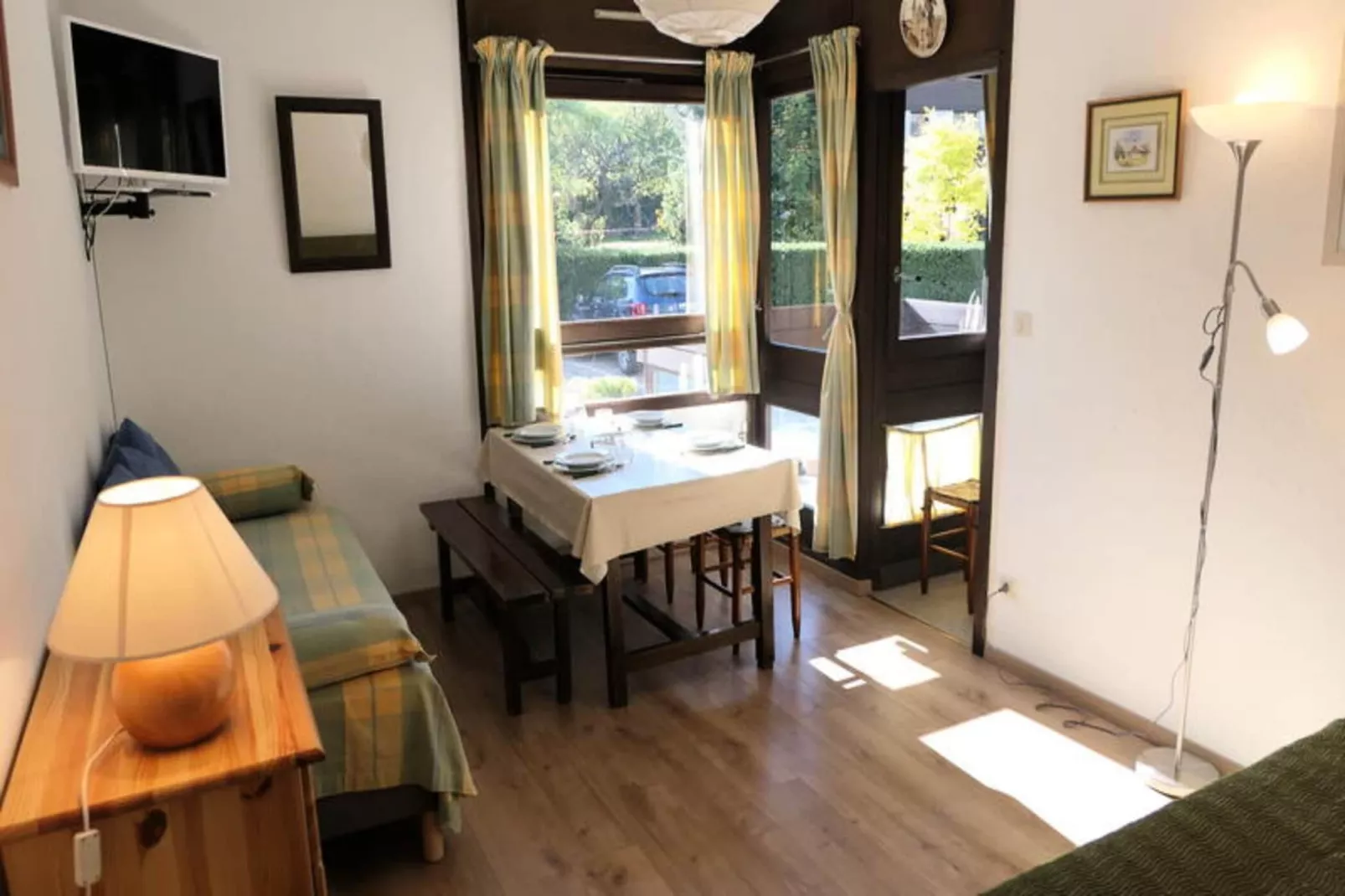 Résidence Castel Des Roches A-Exterior in summer