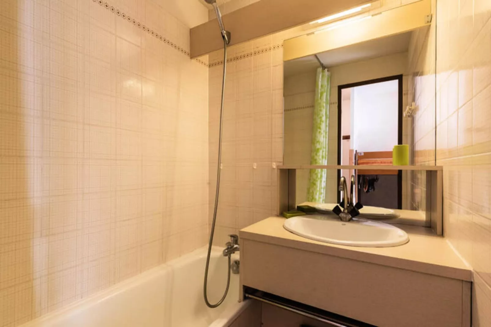 Résidence Alcyon-Exterior in summer