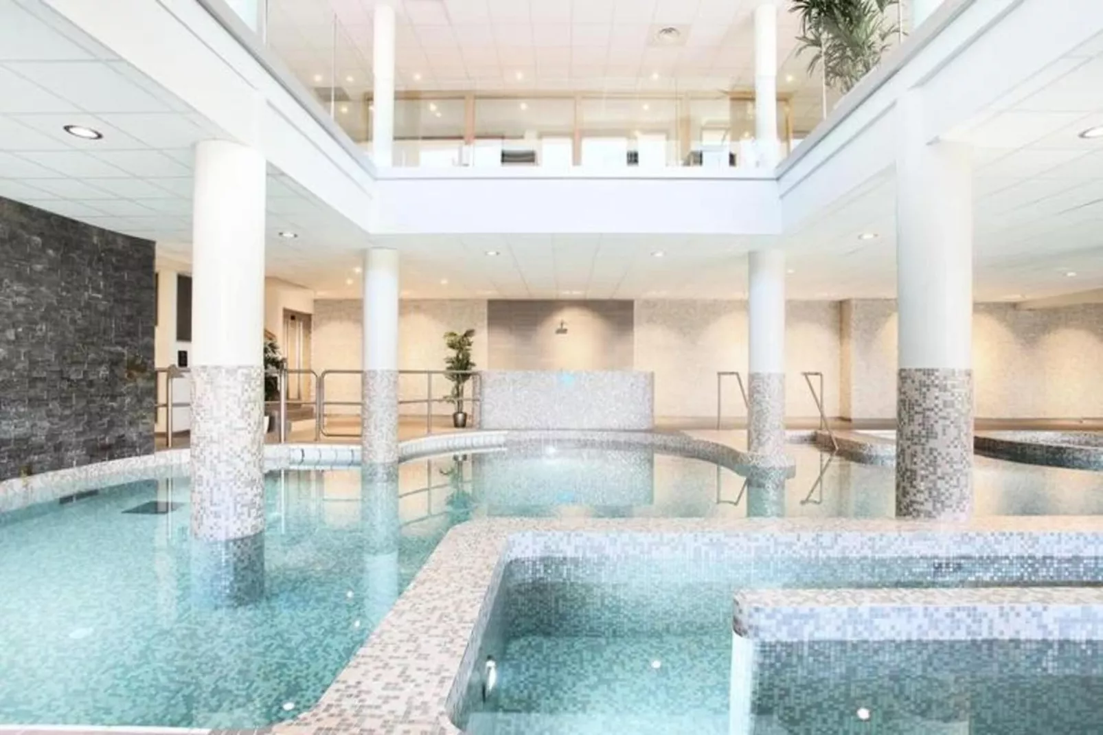 Résidence Prestige Odalys Mendi Alde****-Piscine