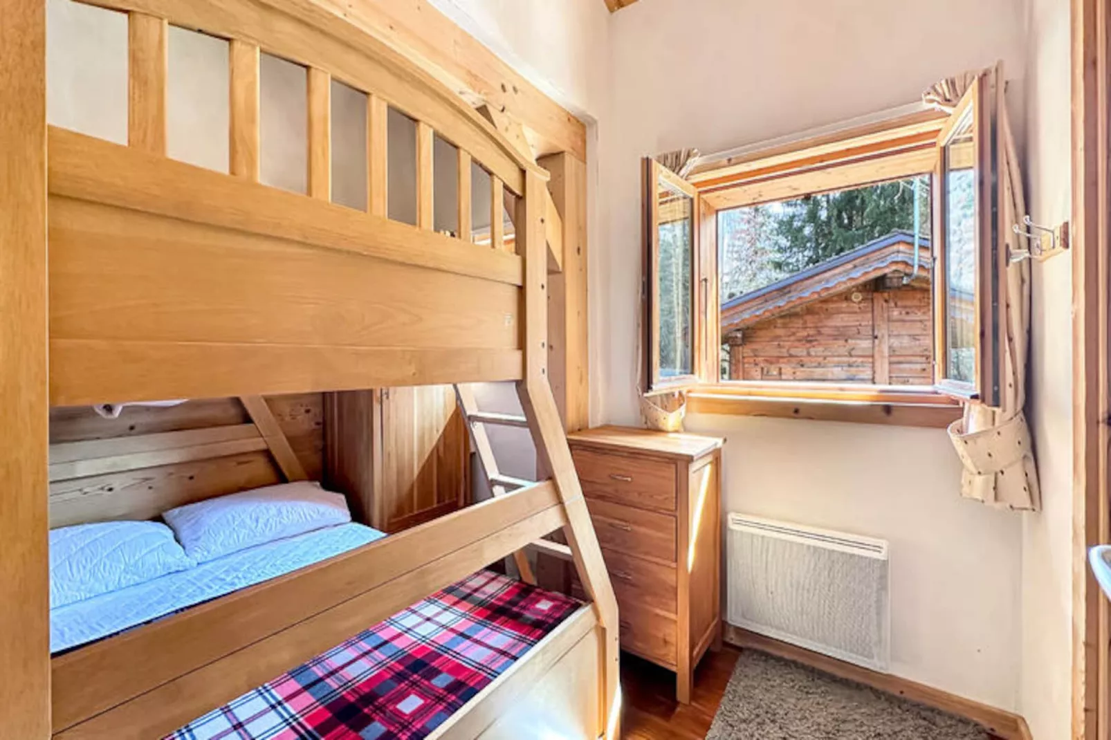 Chalets à Les Carroz-d'Arâches-Image-tags.