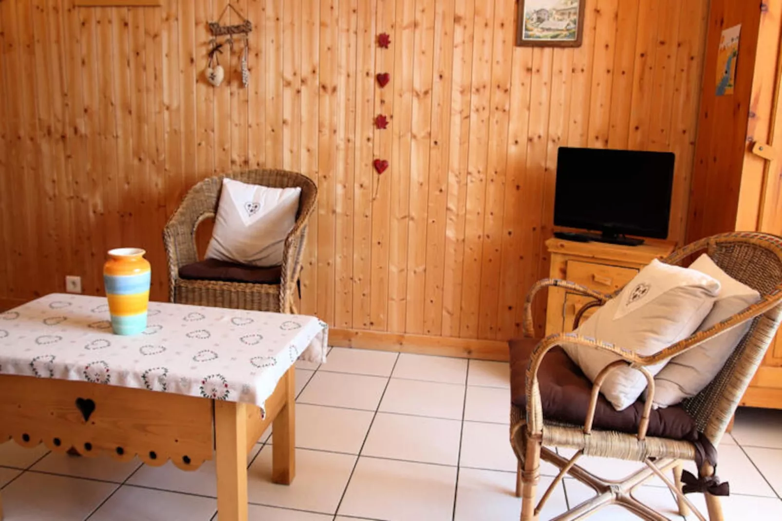 Appartements à Les Carroz-d'Arâches-Image-tags.