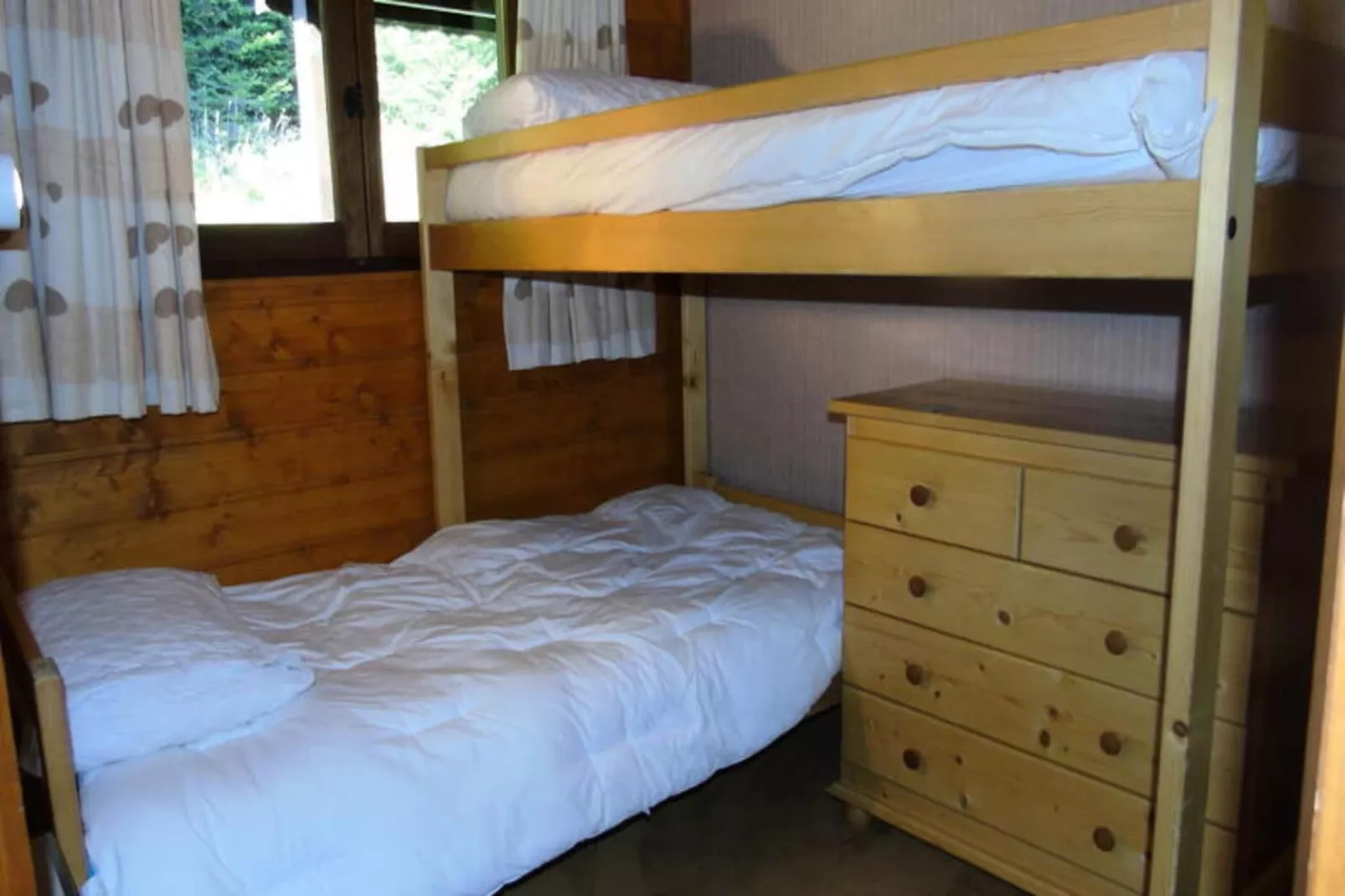 Résidence Sabaudia-Exterior in summer