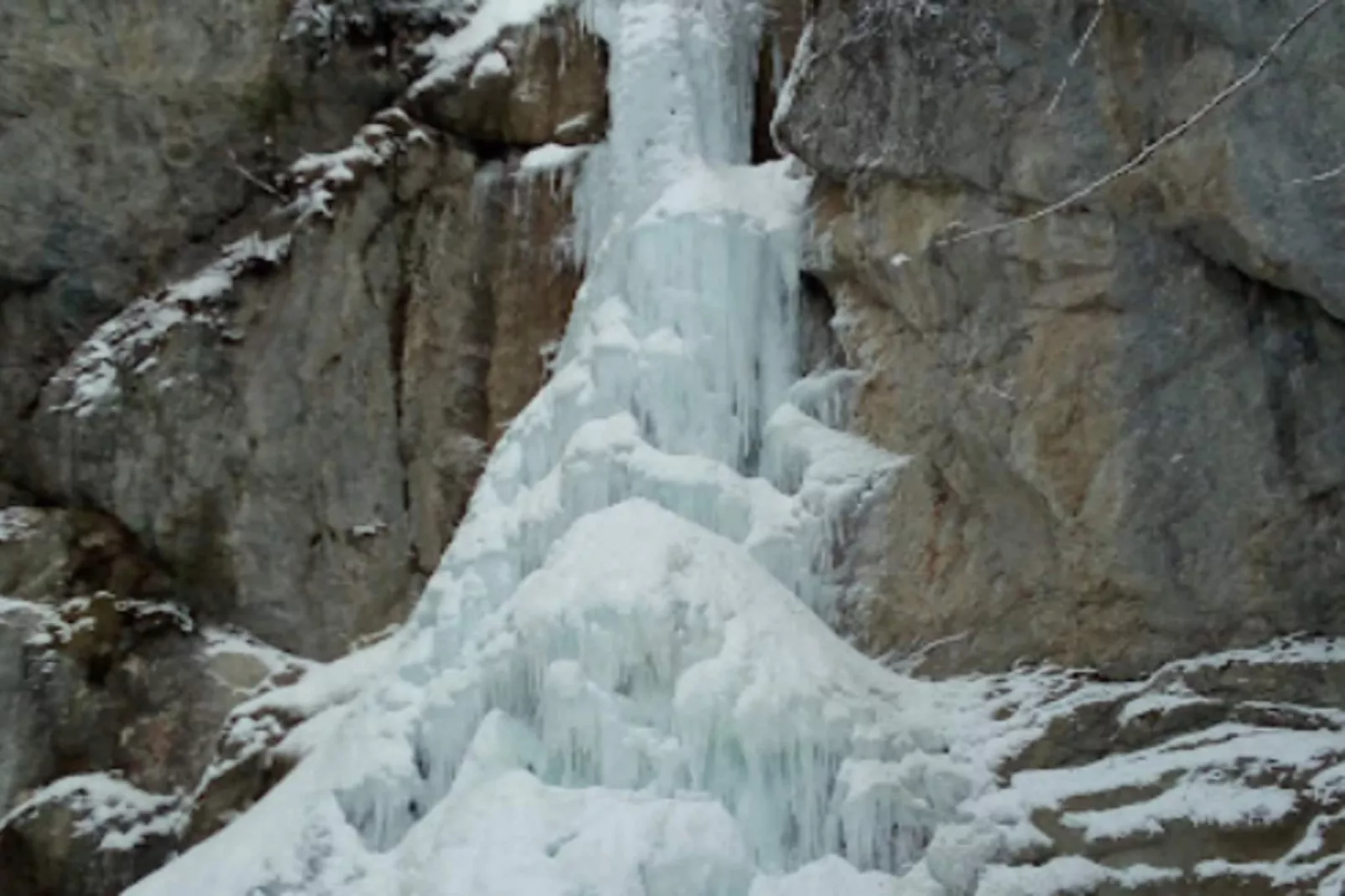 Appartement 6 pers. à proximité des remontées mécaniques-Zones hiver à 5 km