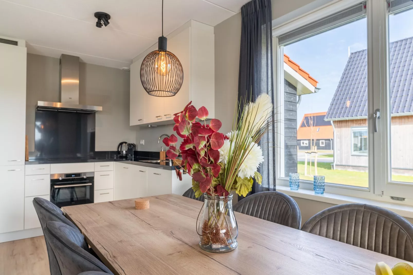 De Zeemeeuw Huis Nr 54-Dining room