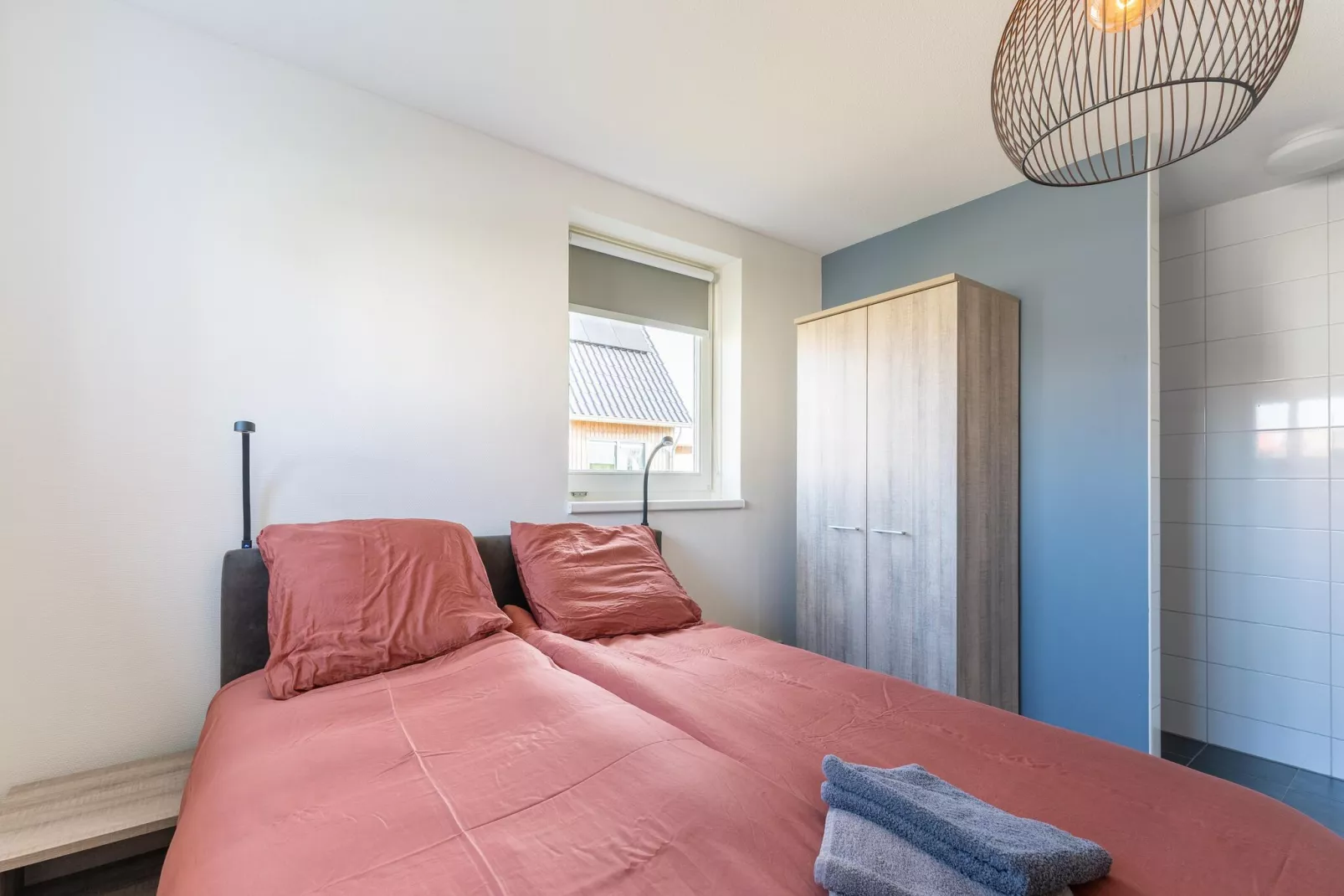 De Zeemeeuw Huis Nr 54-Bedroom