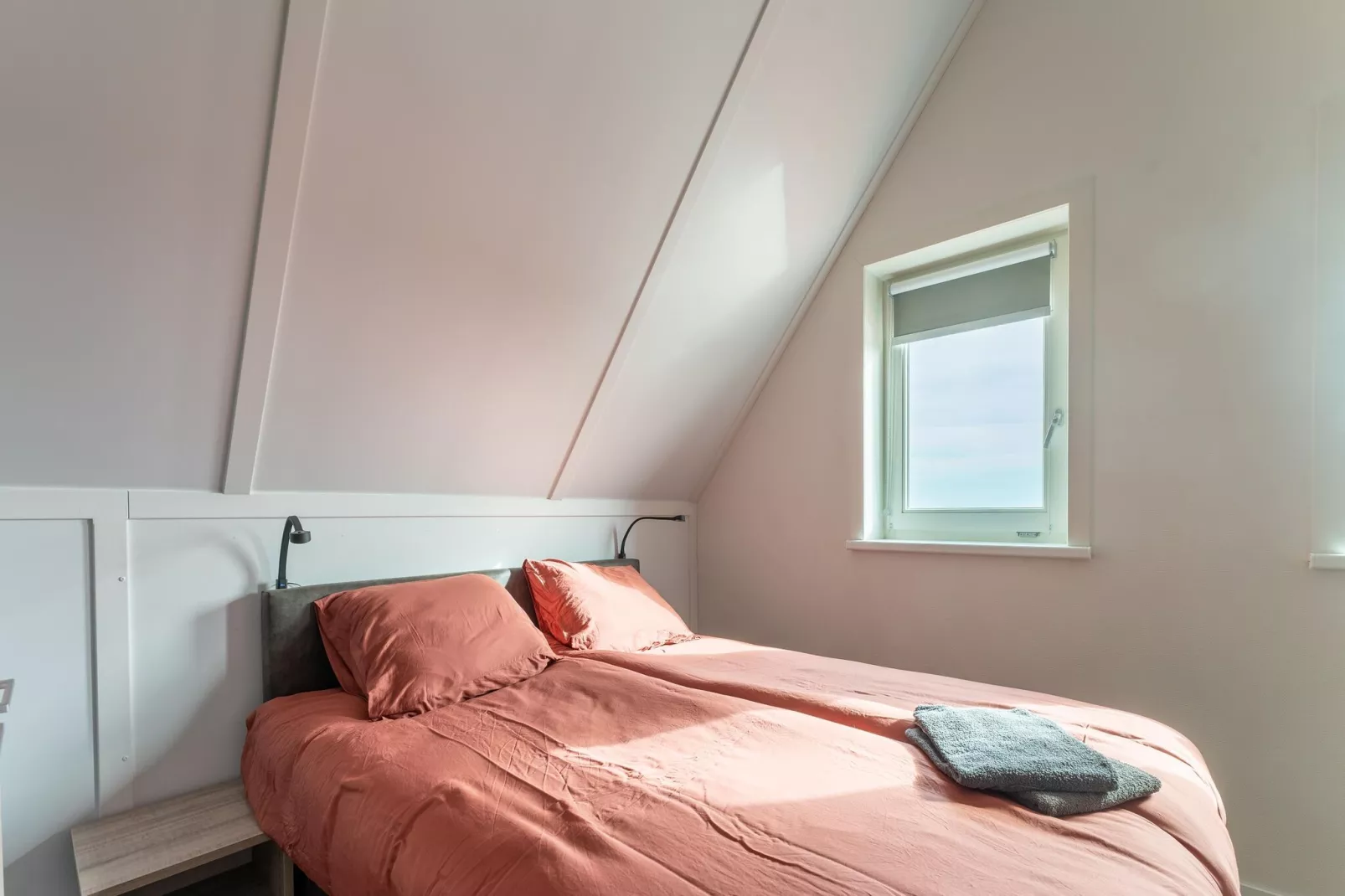 De Zeemeeuw Huis Nr 54-Bedroom