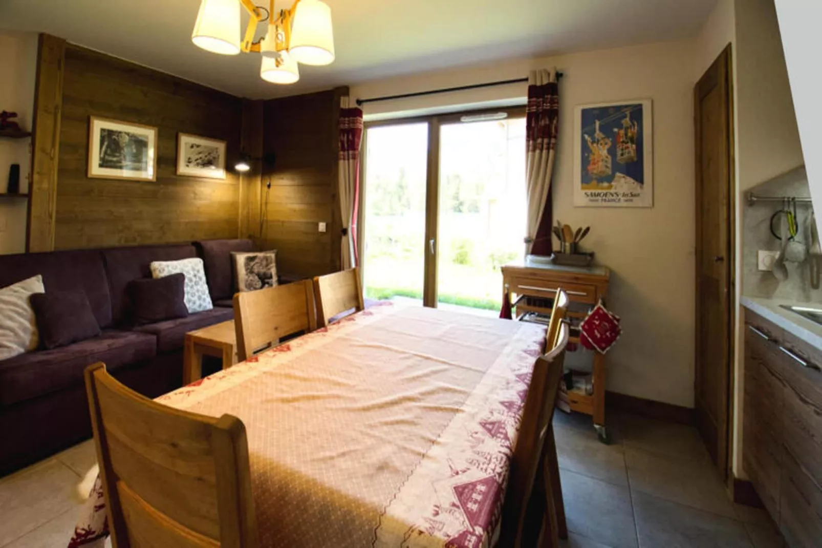 Résidence Niveoles Bat A-Exterior in summer