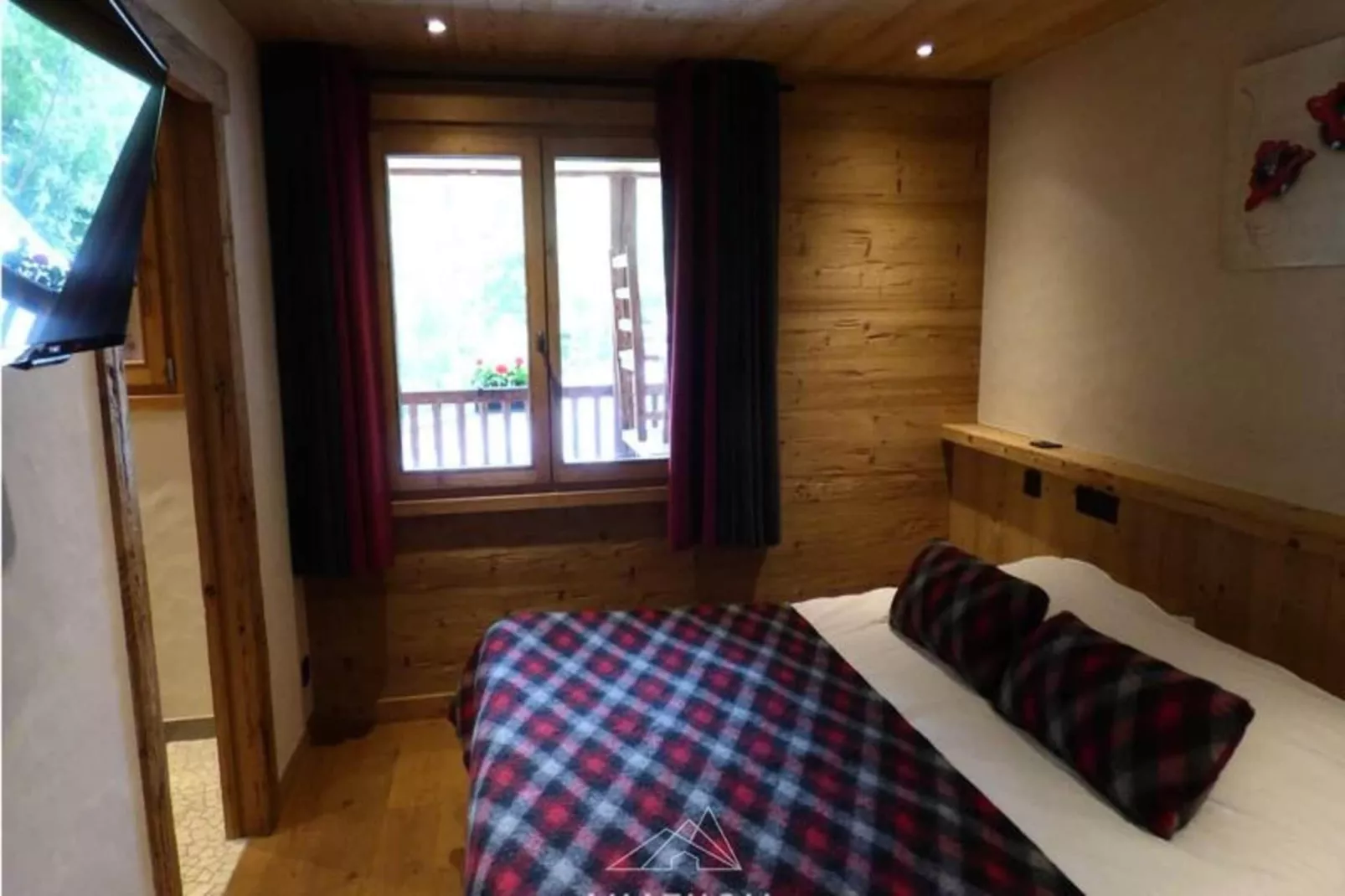 Chalet Rayjeanne-Außenbereich Sommer