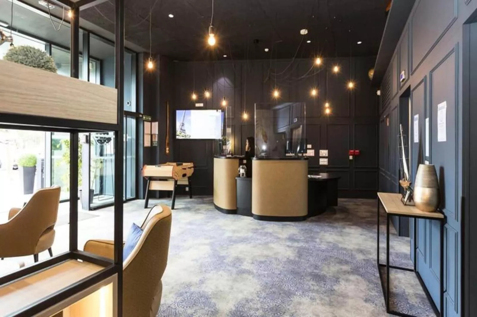 Appart'hôtel Odalys Paris XVII-Exterior in summer