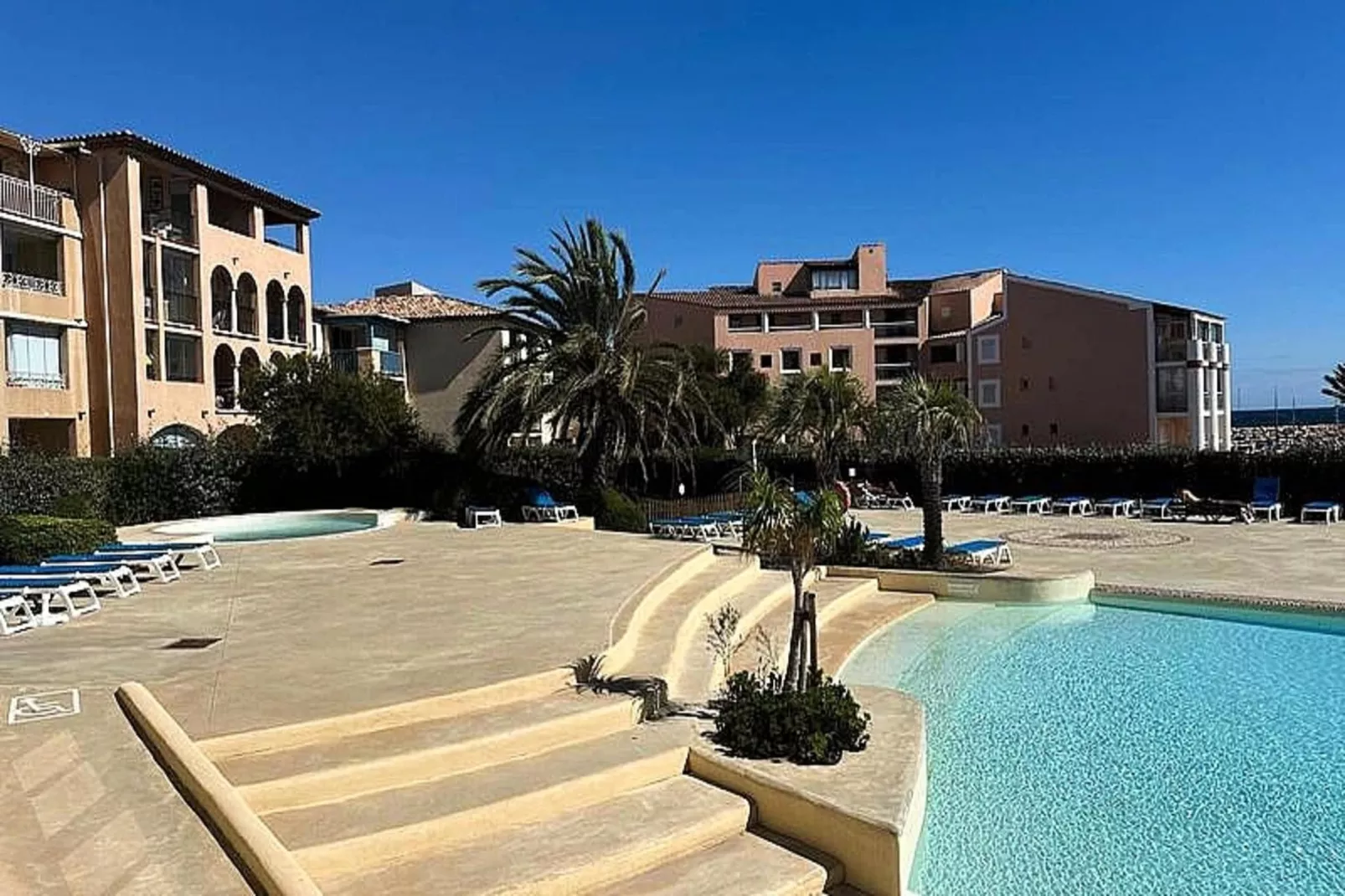 Résidence Rivages-Extérieur été