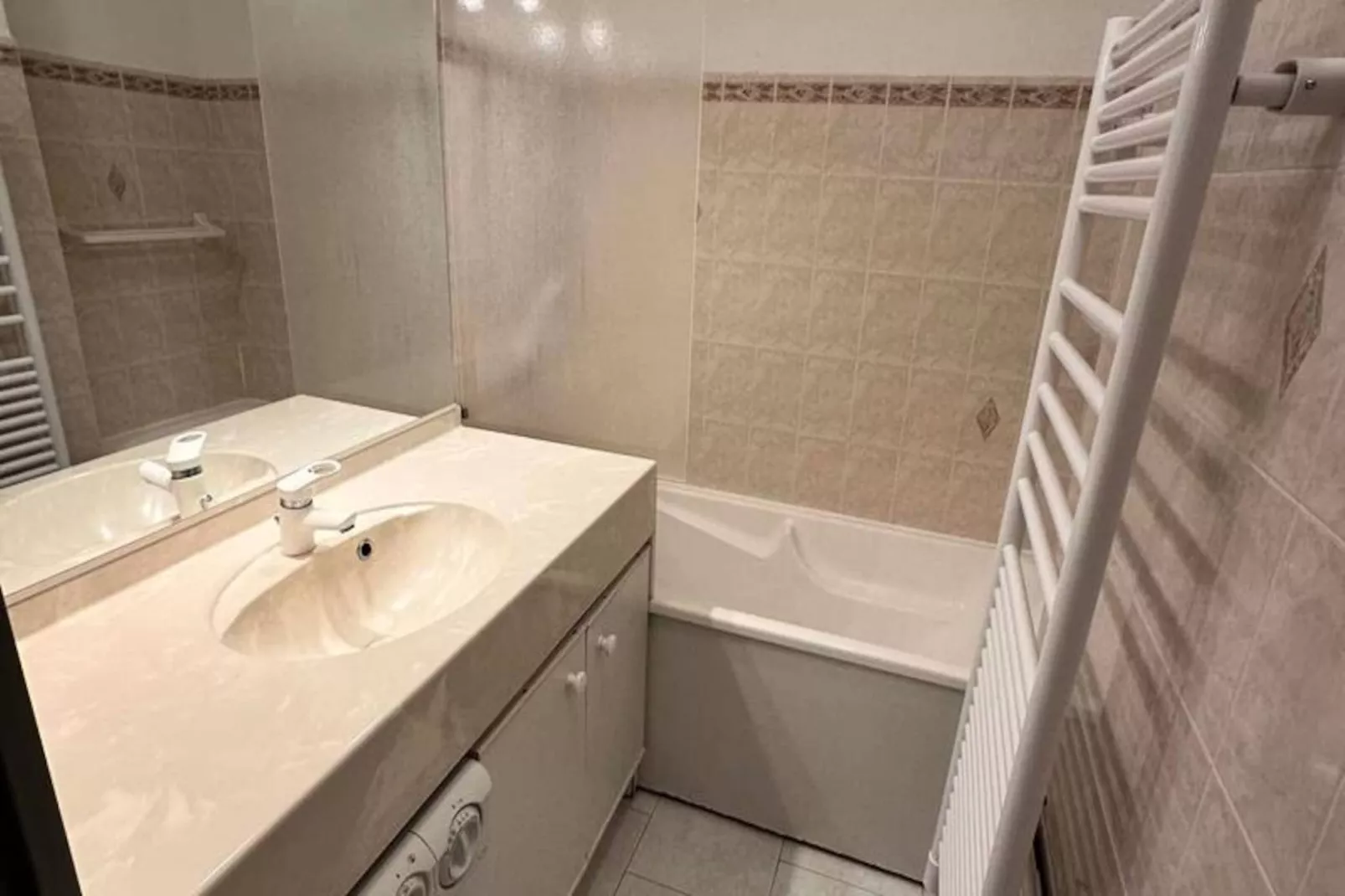 Résidence Lauriers-Image-tags.