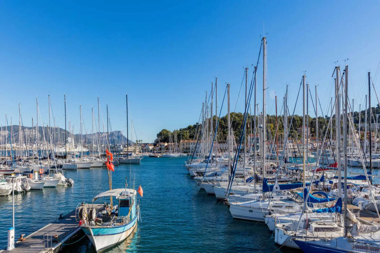 Résidence 030-st Mandrier Sur Mer - Exterior in summer