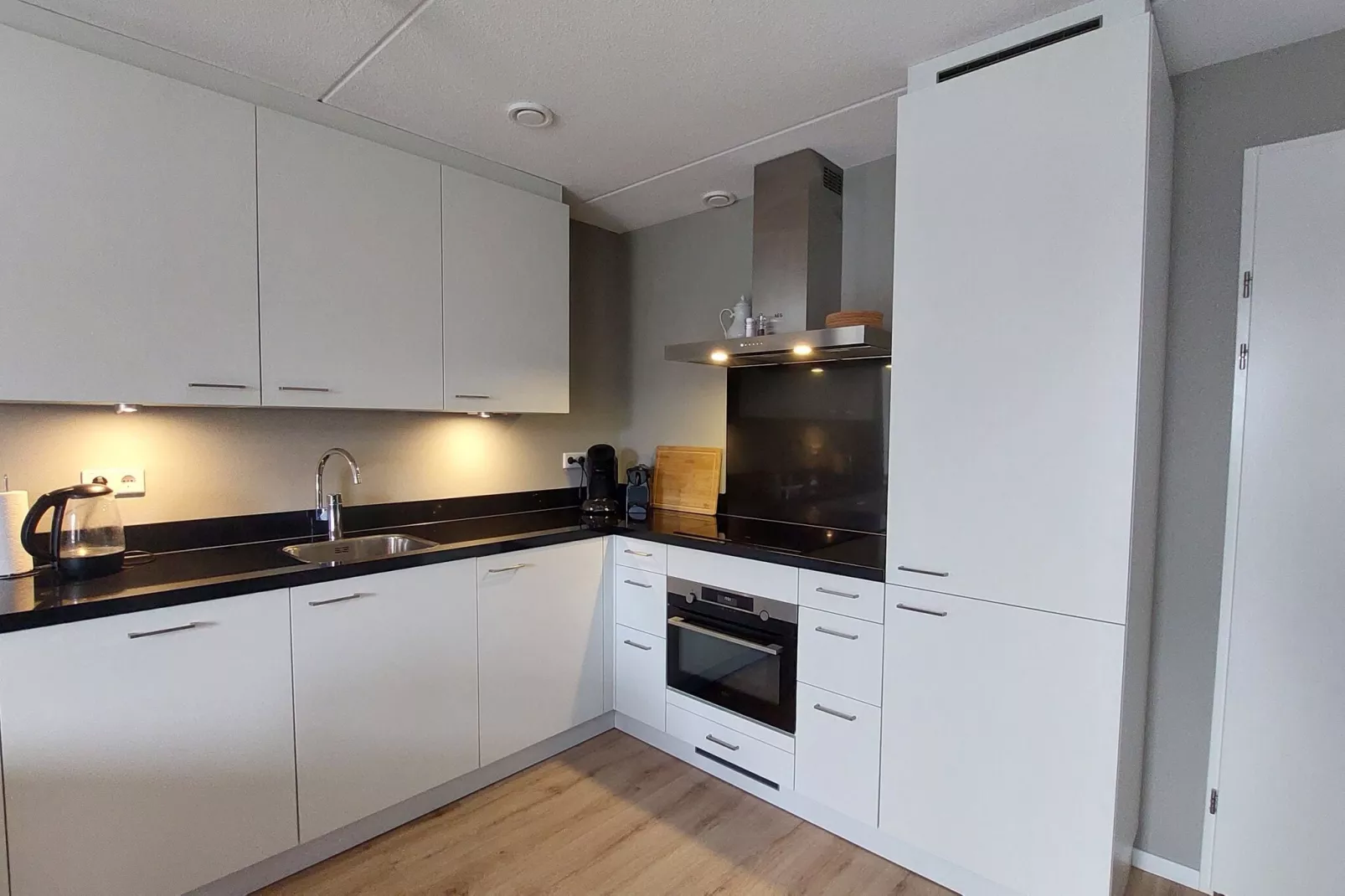 De Meerkoet Huis Nr 37-Kitchen