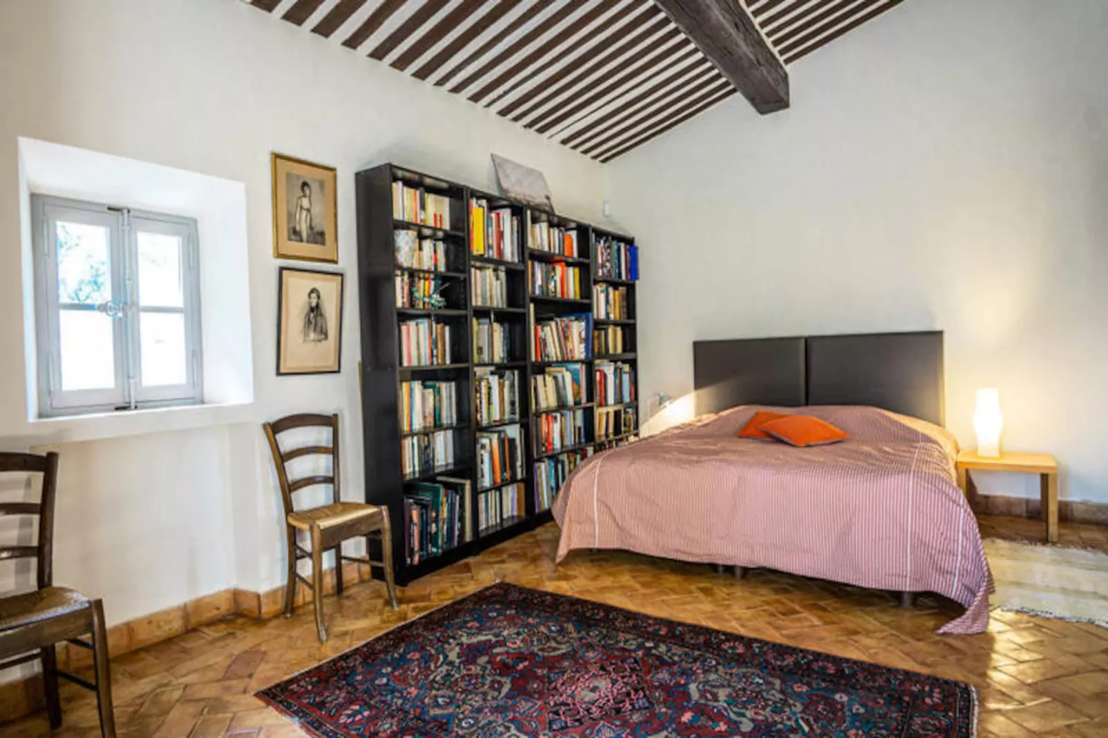 Maison Avec Vue Et Piscine Chauff&eacute;e &agrave; Roussillon-Image-tags.