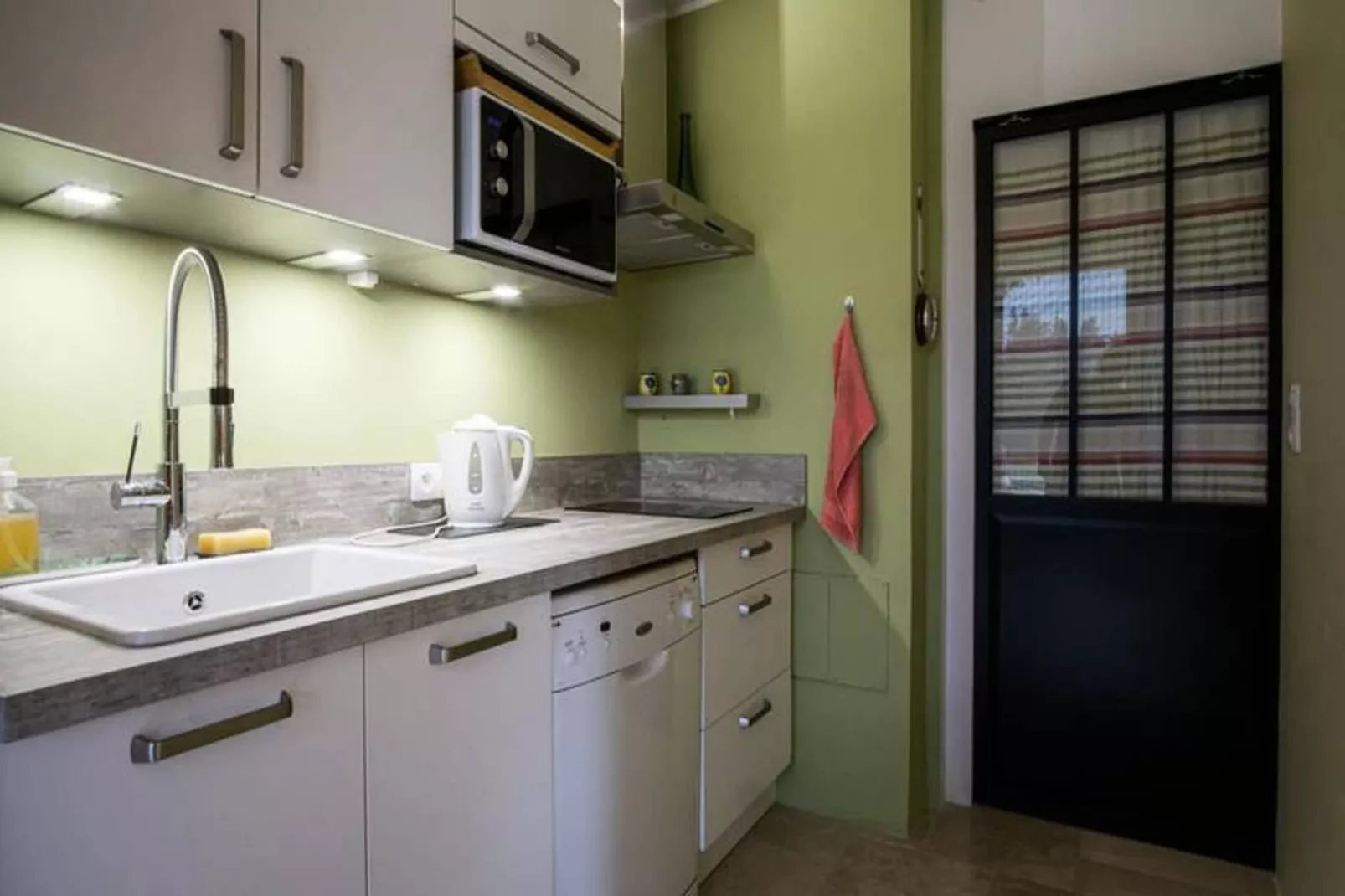 Maison De La  Bandine-Cuisine