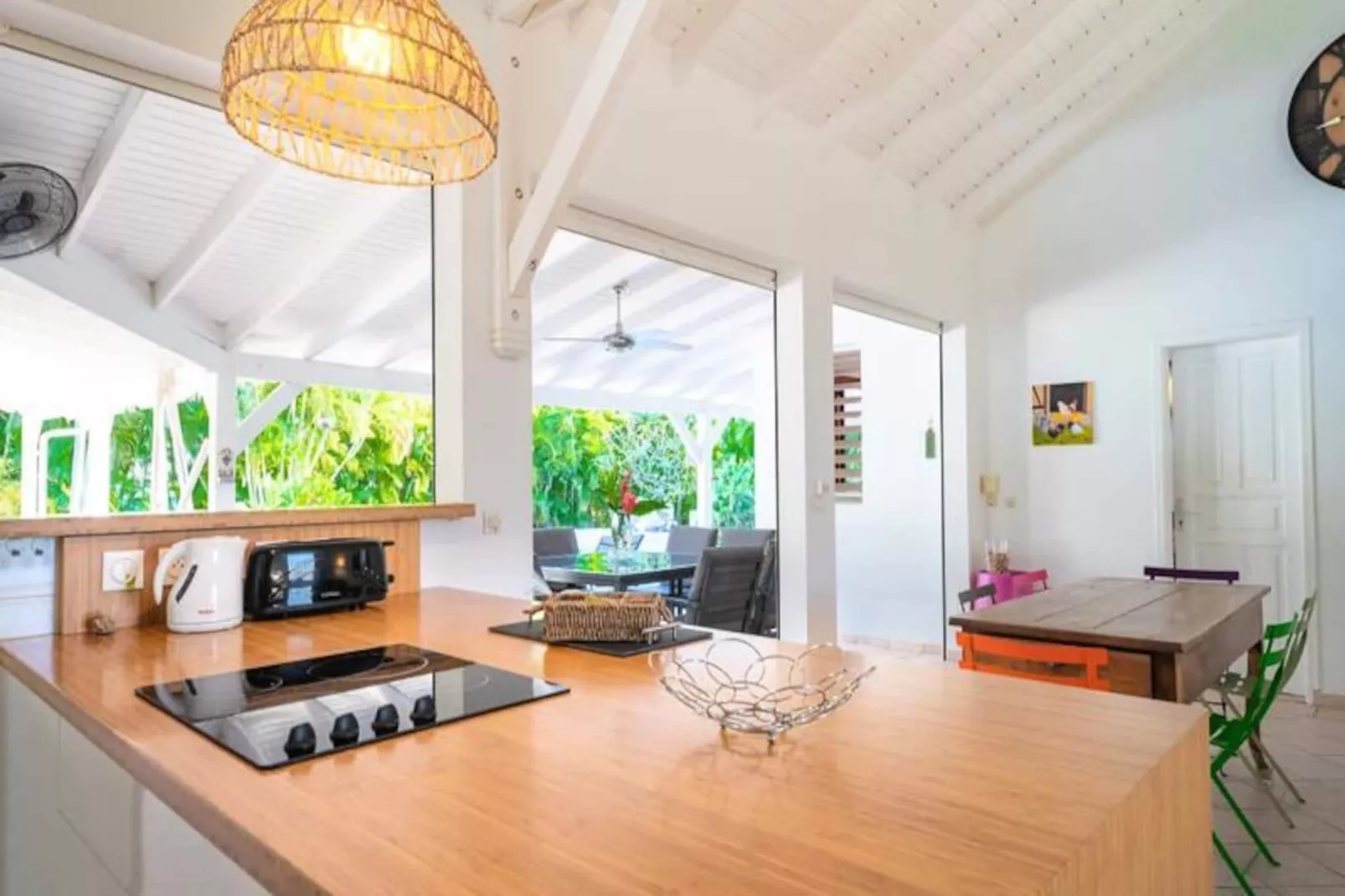 Villa Secr&egrave;te-Image-tags.