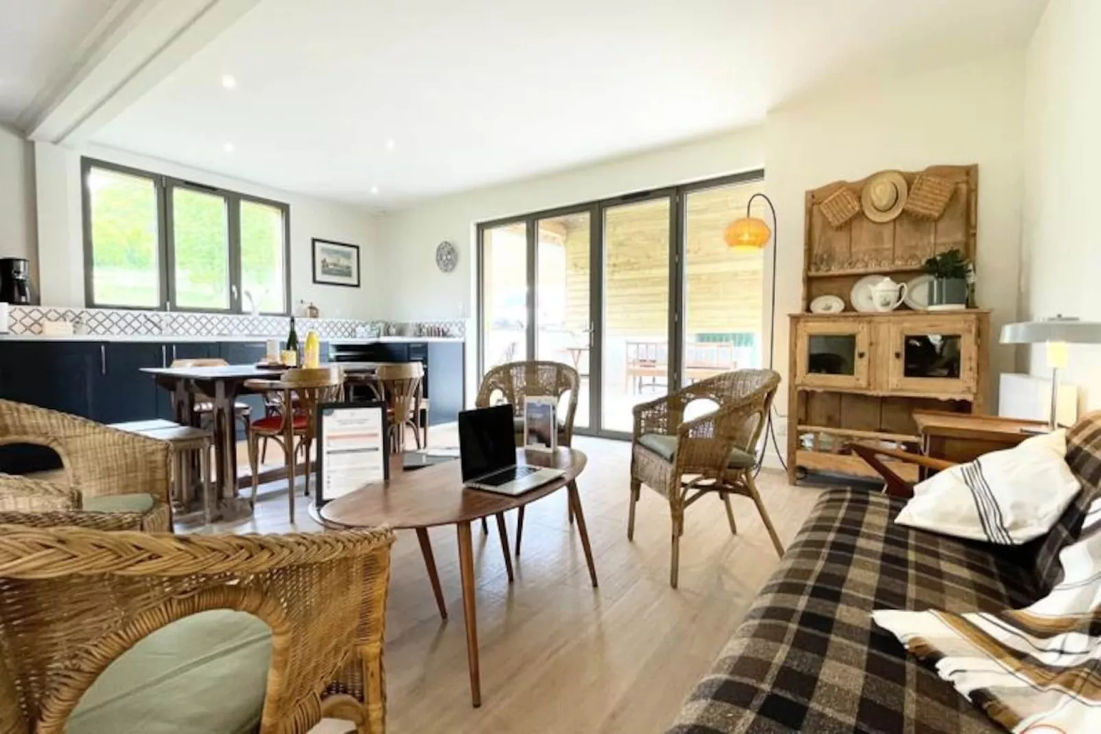 🐦 La Hulotte - Domaine D'apreval - Campagne-Image-tags.