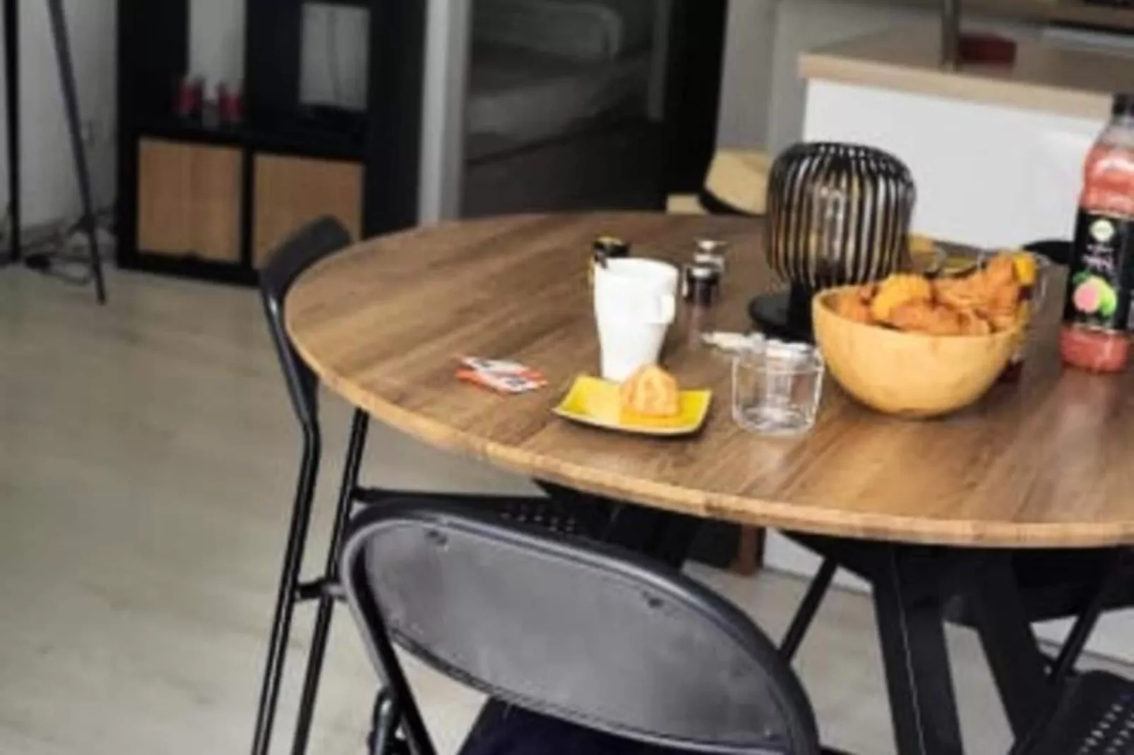 Résidence La Cigale De Mer &agrave; 100 M De La Plage Et Du Centre Ville Du Grau Du Roi-Esszimmer