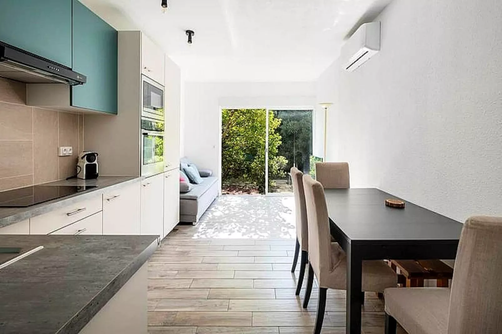 Résidence "le Toucan"-Terrace balcony