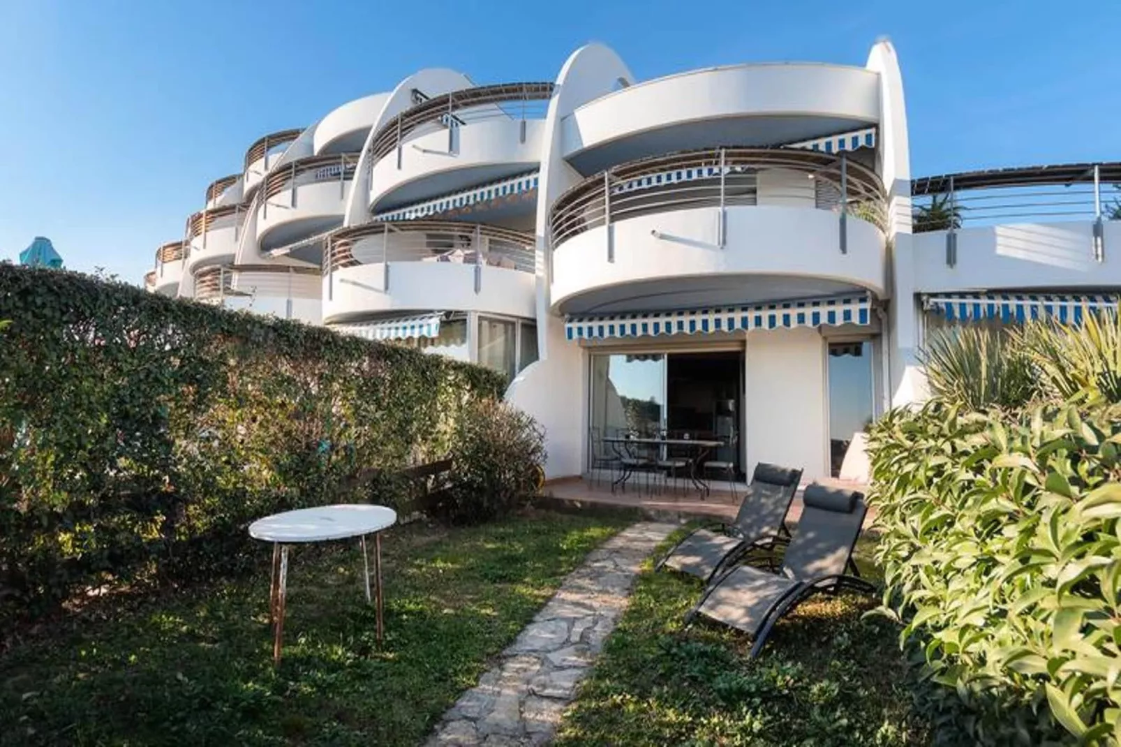 Résidence "le Grand Large"-Außenbereich Sommer