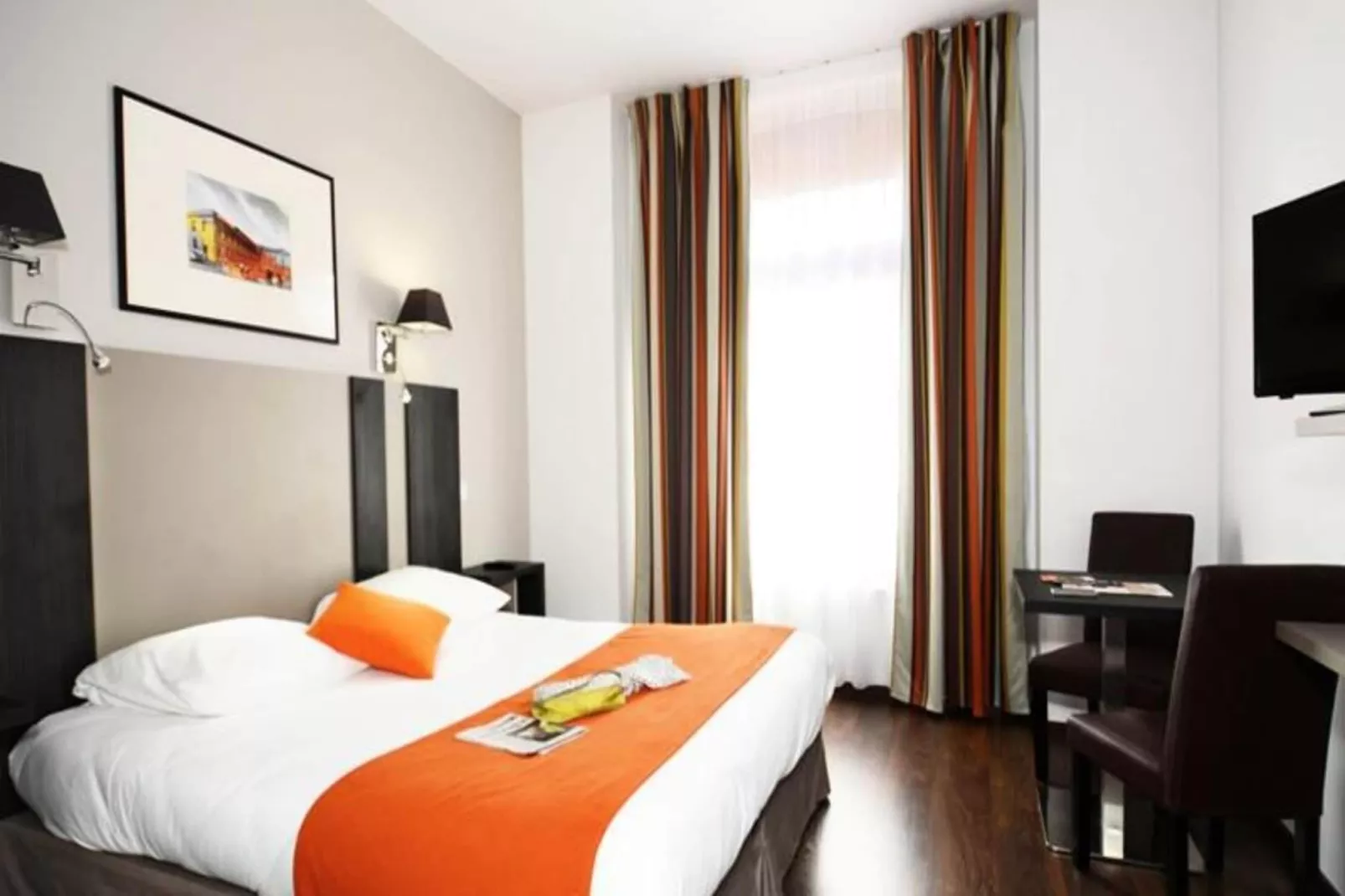 Appart'hôtel Odalys Colombélie-Chambre