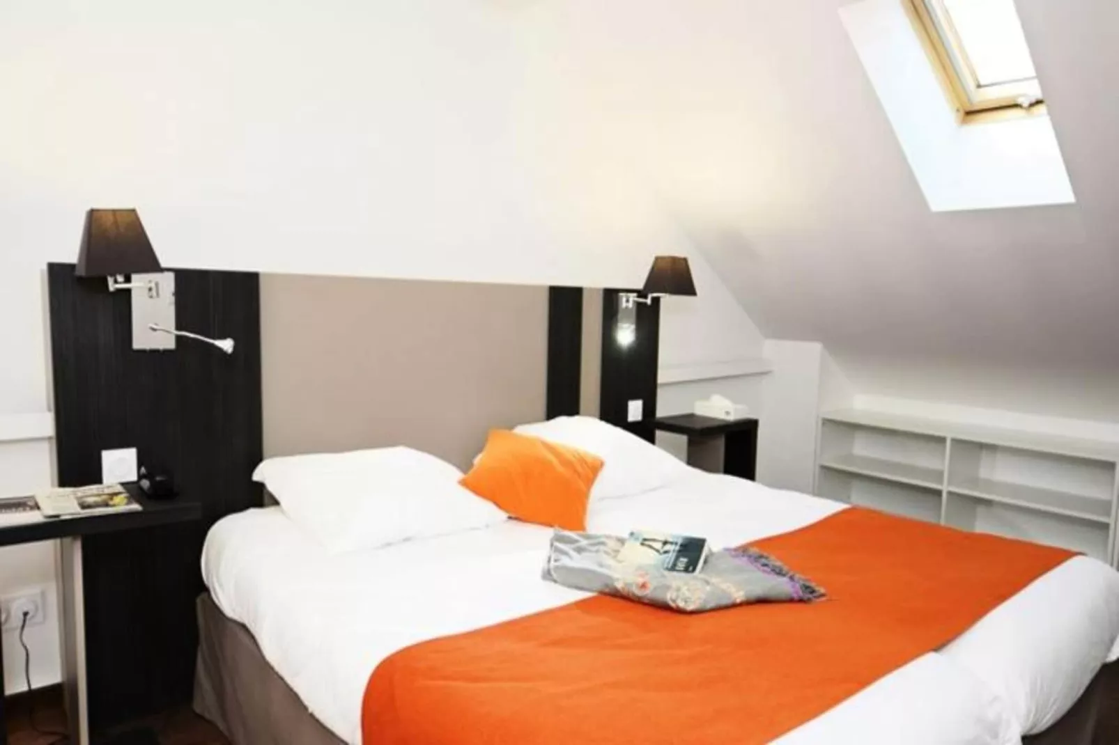 Appart'hôtel Odalys Colombélie-Bedroom