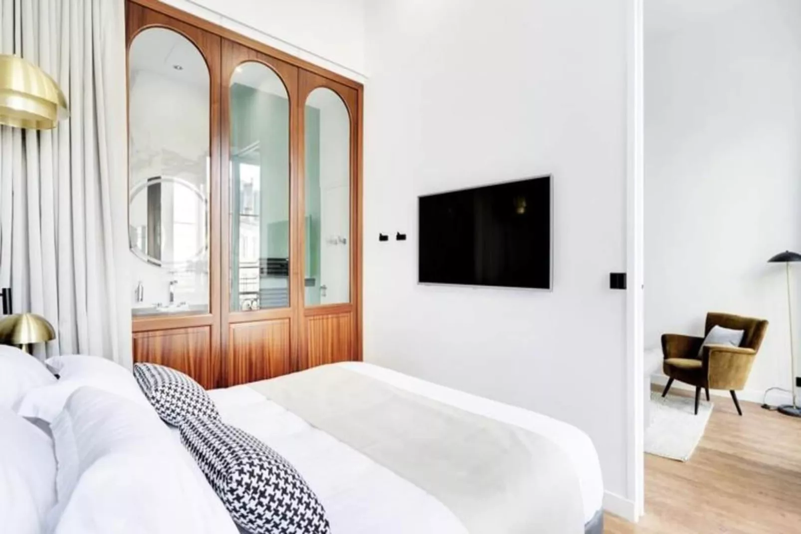 Maison Labruy&egrave;re - Suite Aviau-Außenbereich Sommer