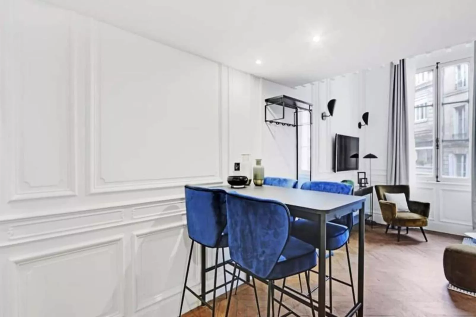 Maison Labruy&egrave;re - Familiale Aviau-Dining room