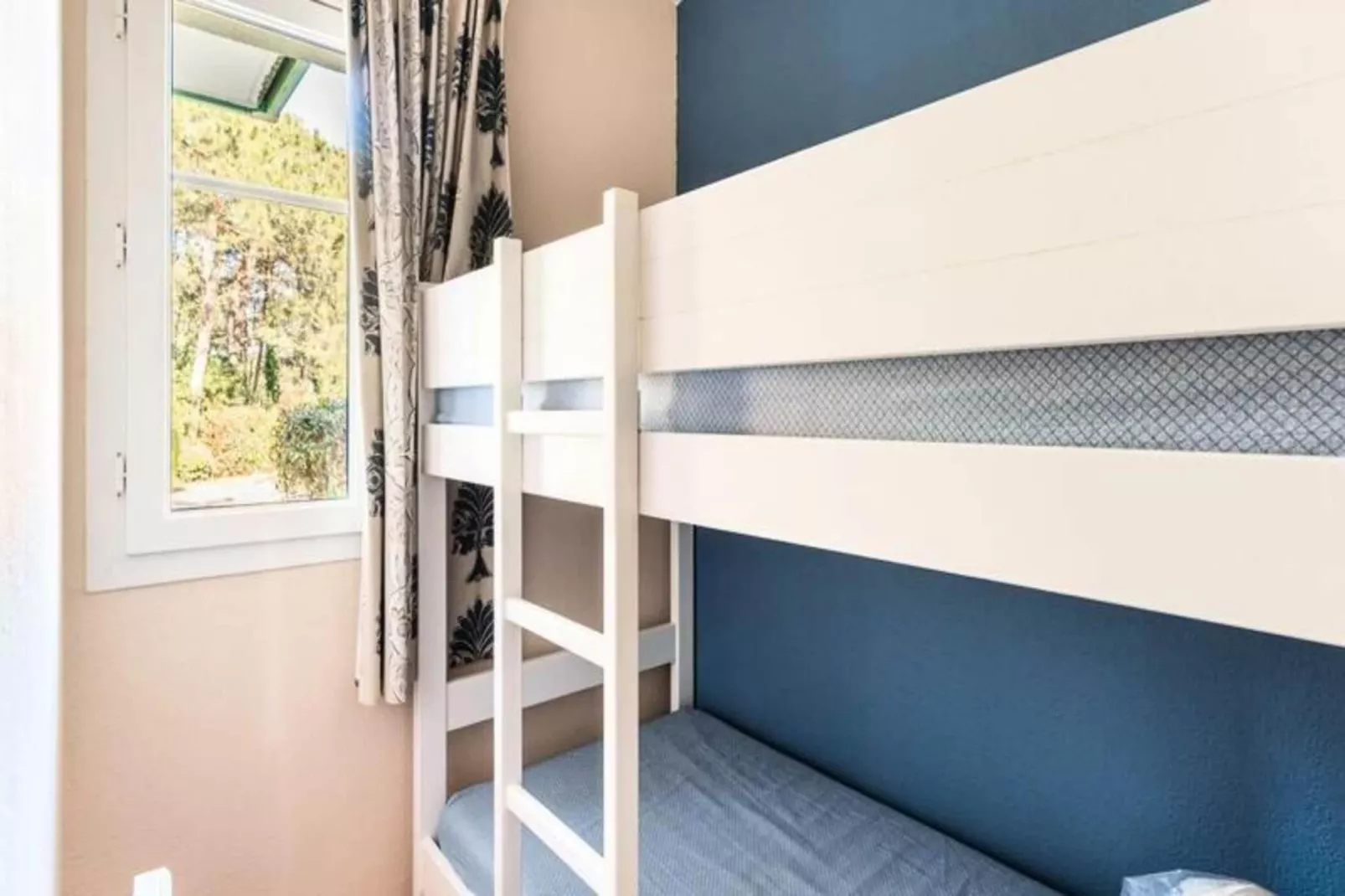 Les Appartements de Lacanau les Pins - maeva Home-Exterior in summer