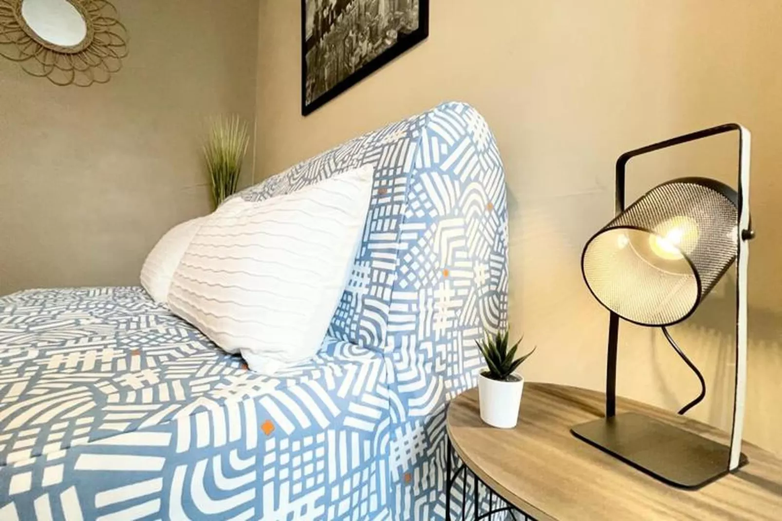 | Le F&eacute;lix 🌞 | Proche Gem, Gare | Tout &eacute;quip&eacute;-Salon