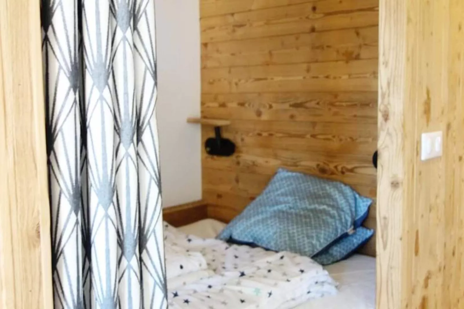 Résidence Menandiere-Schlafzimmer