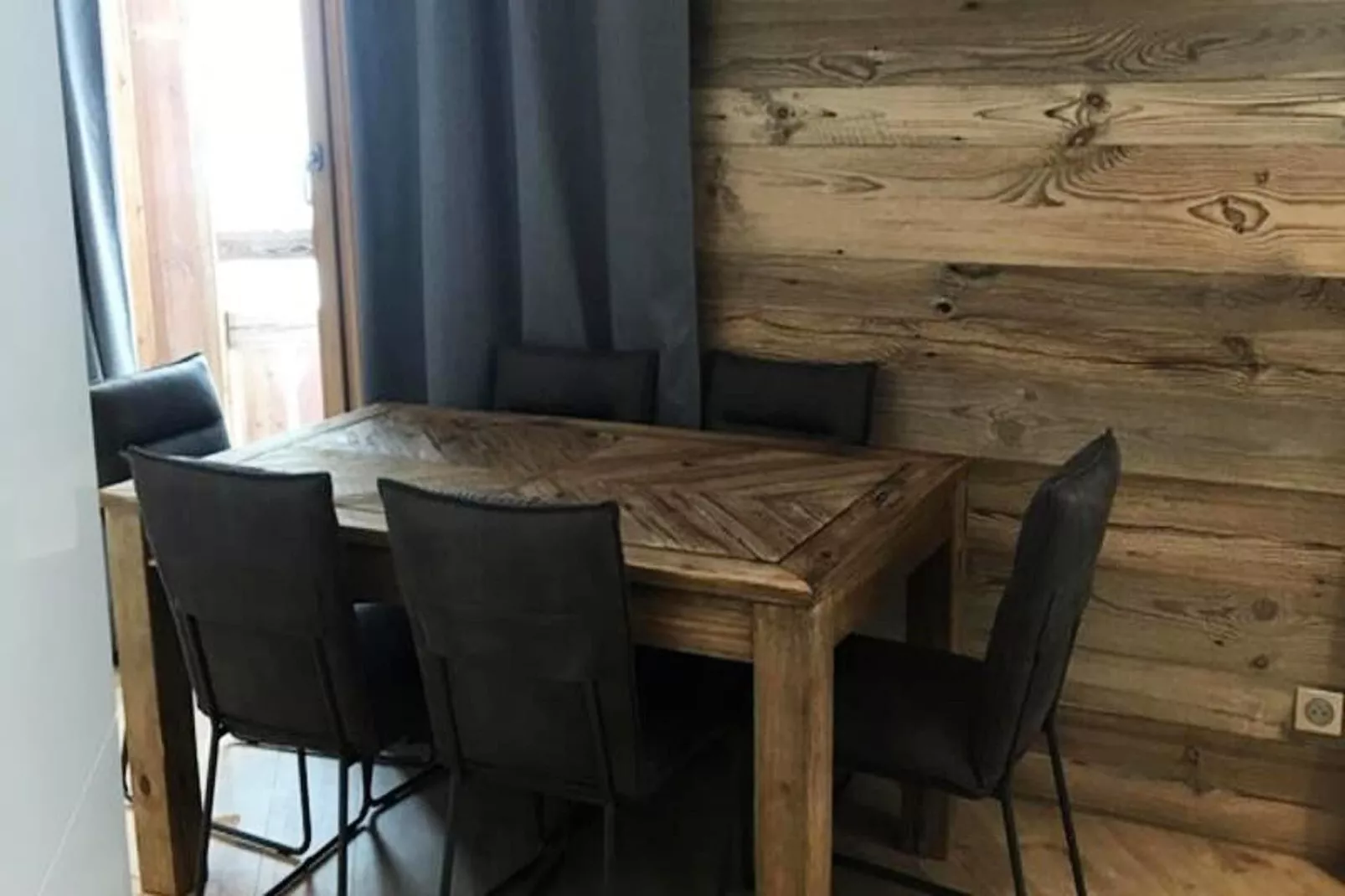 Résidence Taburle-Esszimmer